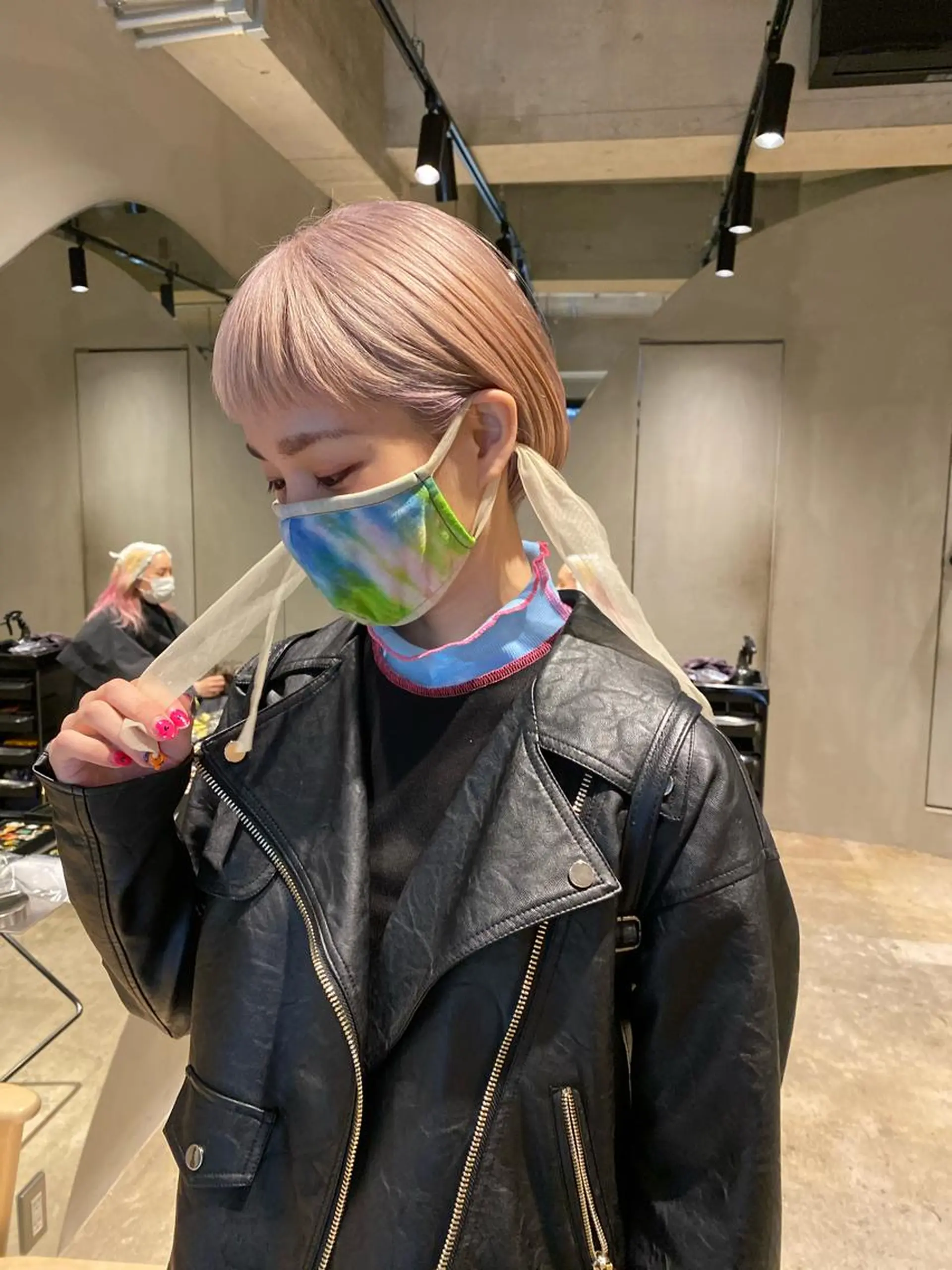 ショート カラー ボブ オン眉 ショート・ボブ MIKUのヘアスタイル