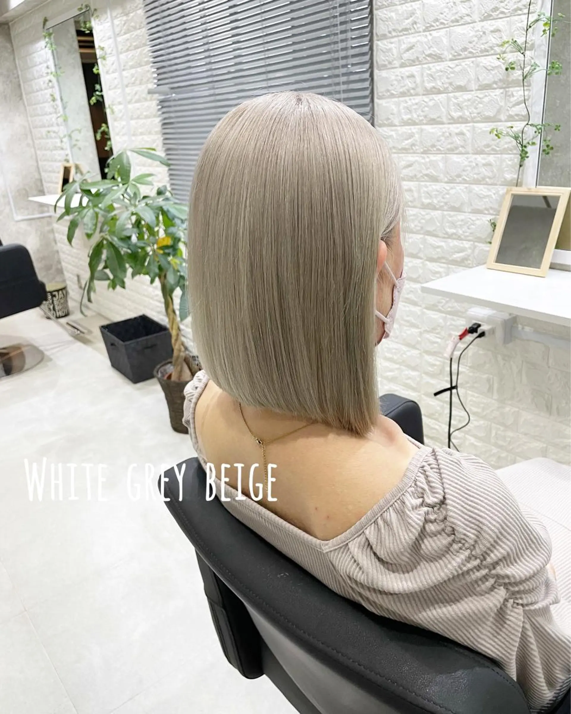 ショート カラー ベージュカラー ハイトーンカラー ヘアカラー トリートメント Nino（ニーノ）所属・にしき さんのヘアスタイル