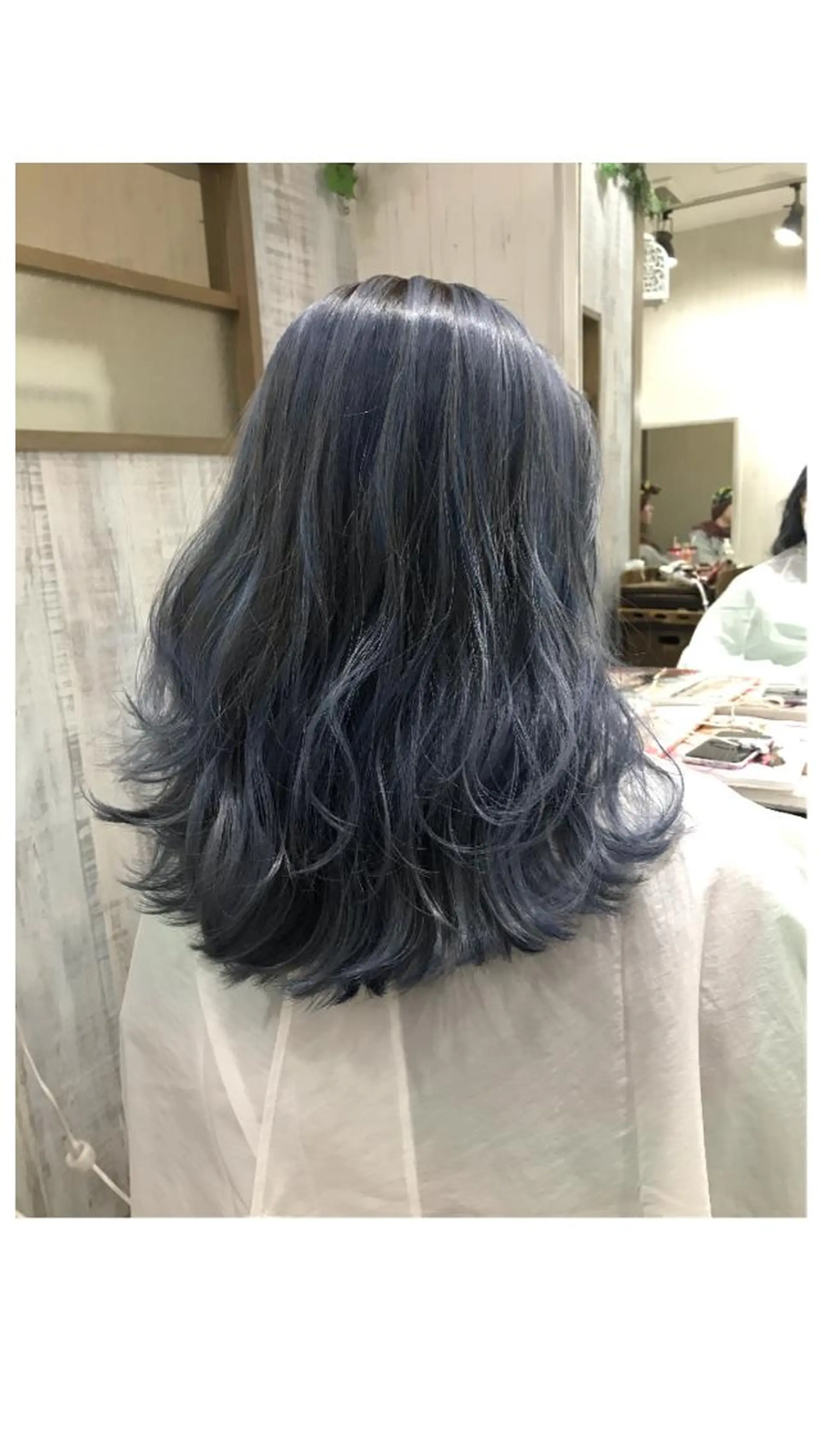 セミロング アッシュ 🌿ネモト メイナ🌿‬のヘアスタイル