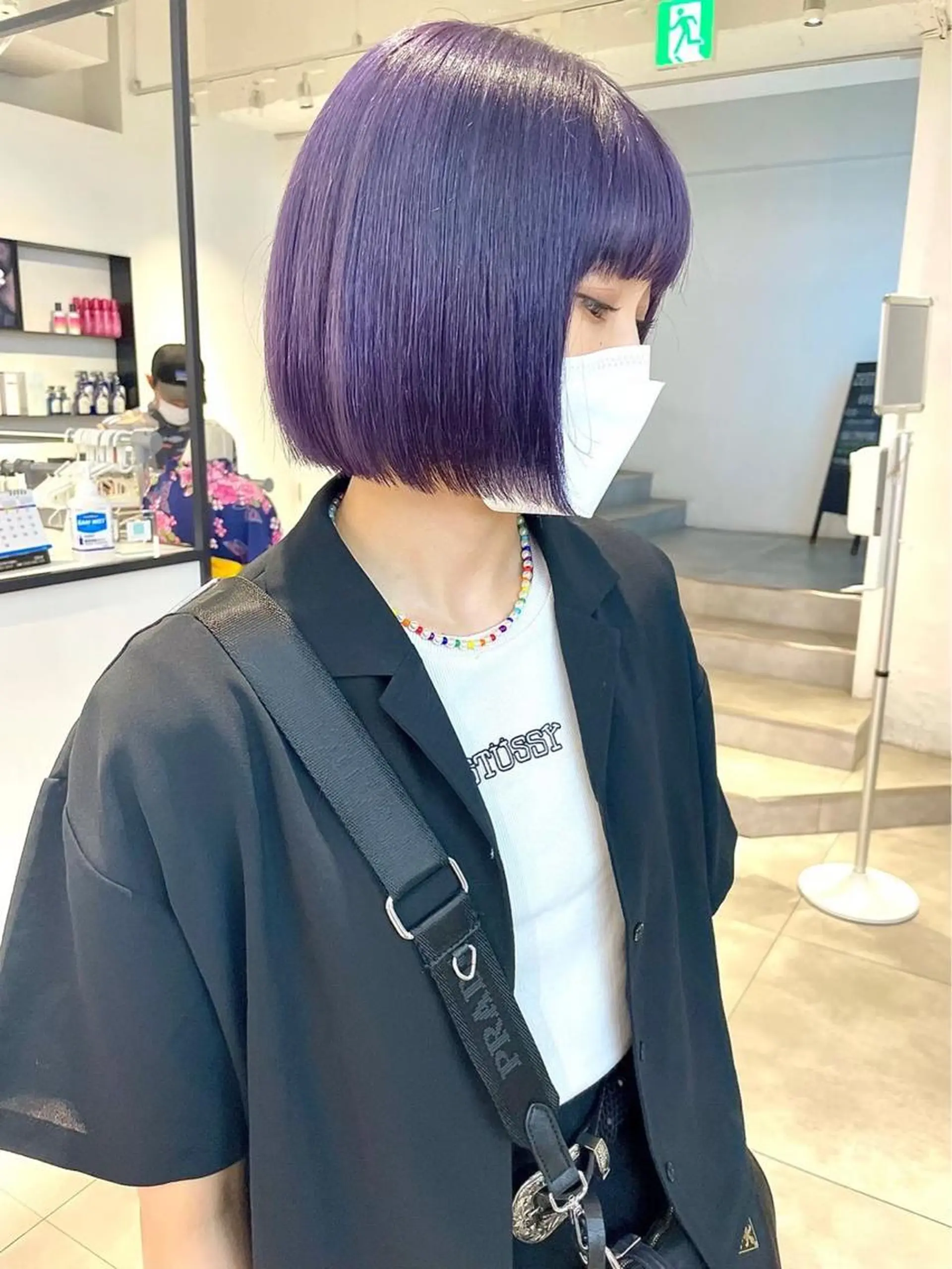 ミディアム カラー ミディアムパーマ ベージュカラー 黒髪 ブリーチ ブルーカラー メンズヘア個性派 ネイル/コトミ🐸のネイルデザイン