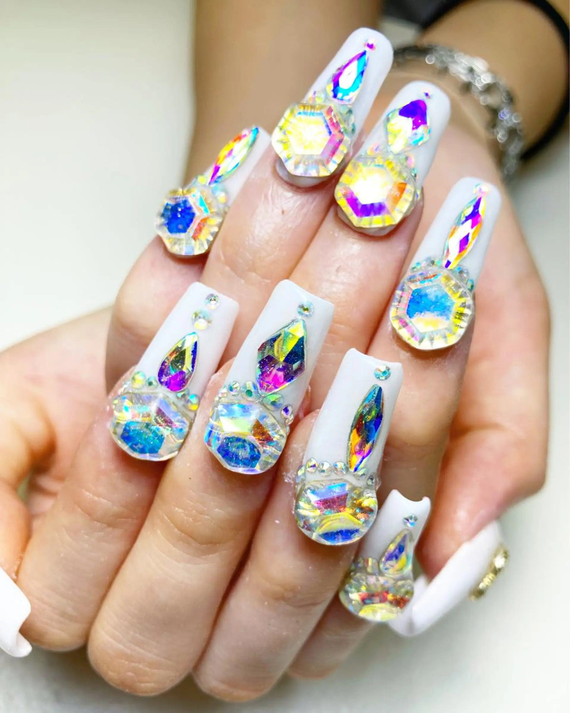ネイル nailALBA 安蒜良彰のネイルデザイン