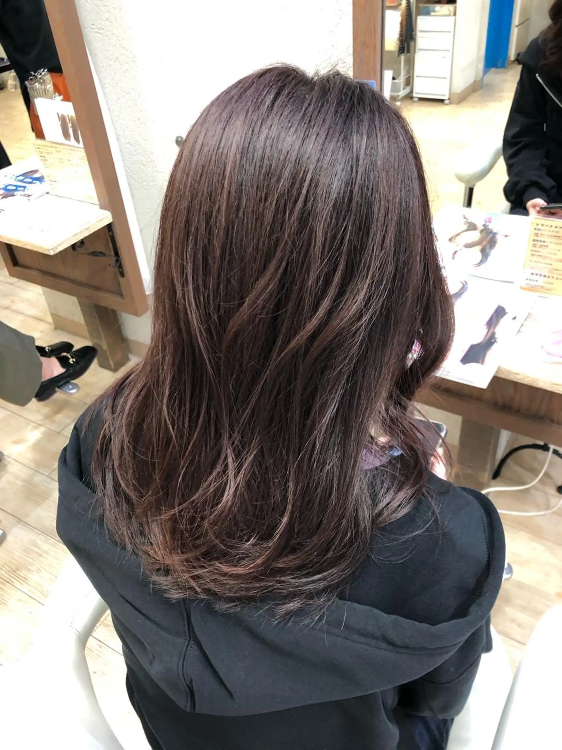セミロング カラー ブラウンカラー ピンクカラー ピンクブラウン カット ヘアカラー トリートメント 阿部 美咲のヘアスタイル