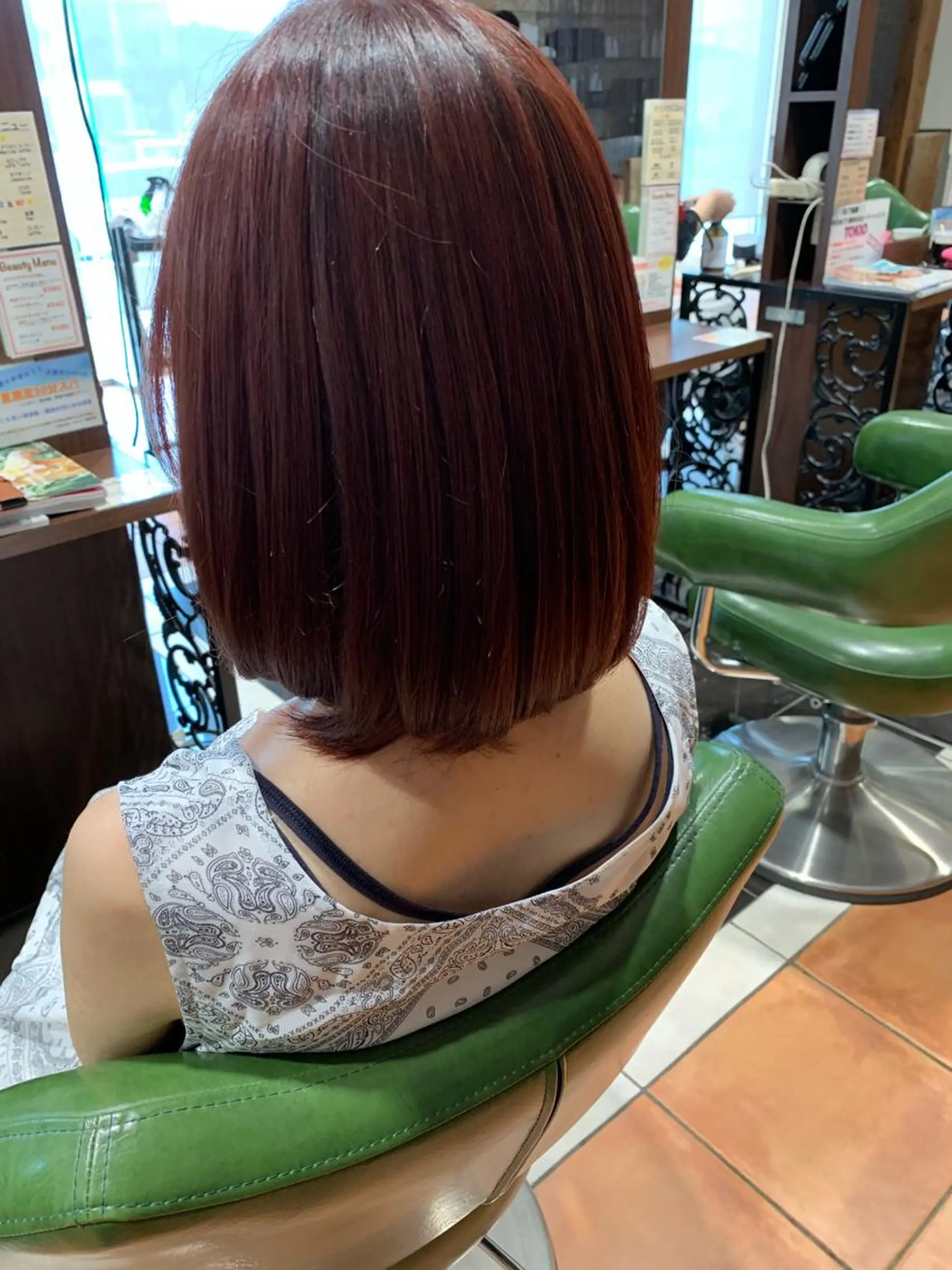 ミディアム カラーリスト菅澤 岳のヘアスタイル