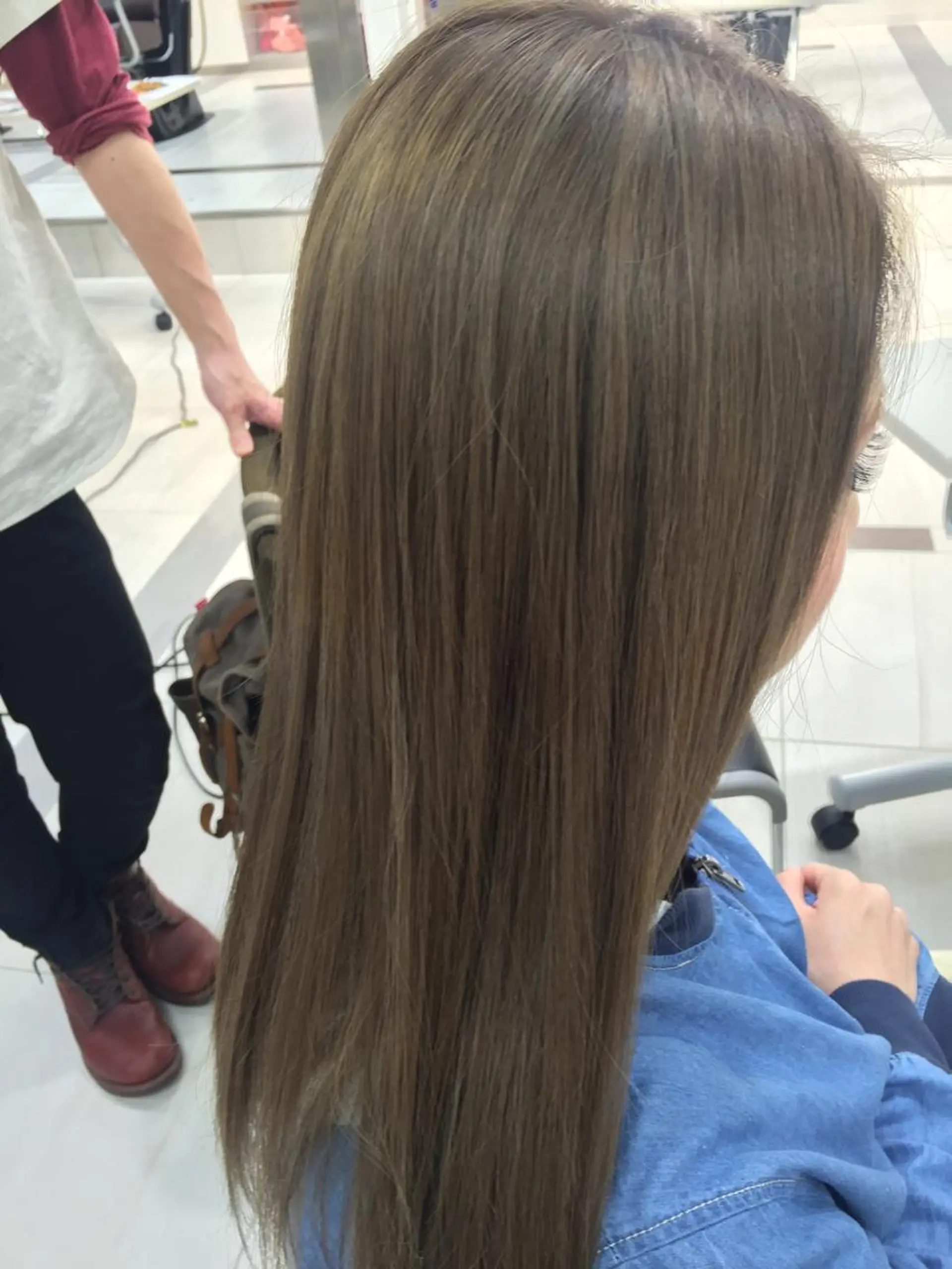 ミディアム セミロング カラー ベージュカラー 外国人風カラー Orange hair salon所属・ショート特化⭐️浅田 大輝Orangeのヘアスタイル