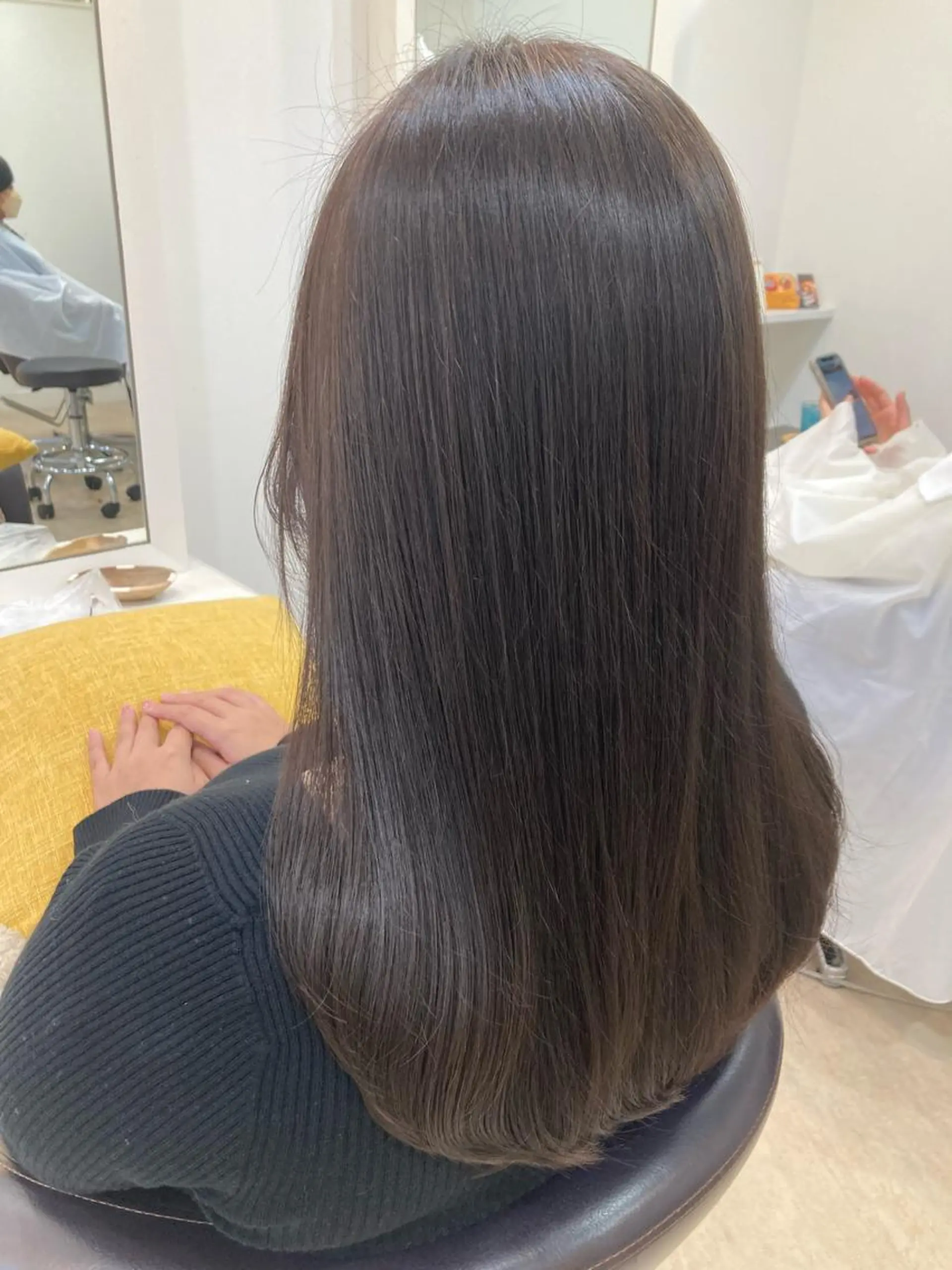 セミロング カラー カット ヘアカラー トリートメント 韓国風⭐️くびれヘア 🍀高津かえでのヘアスタイル
