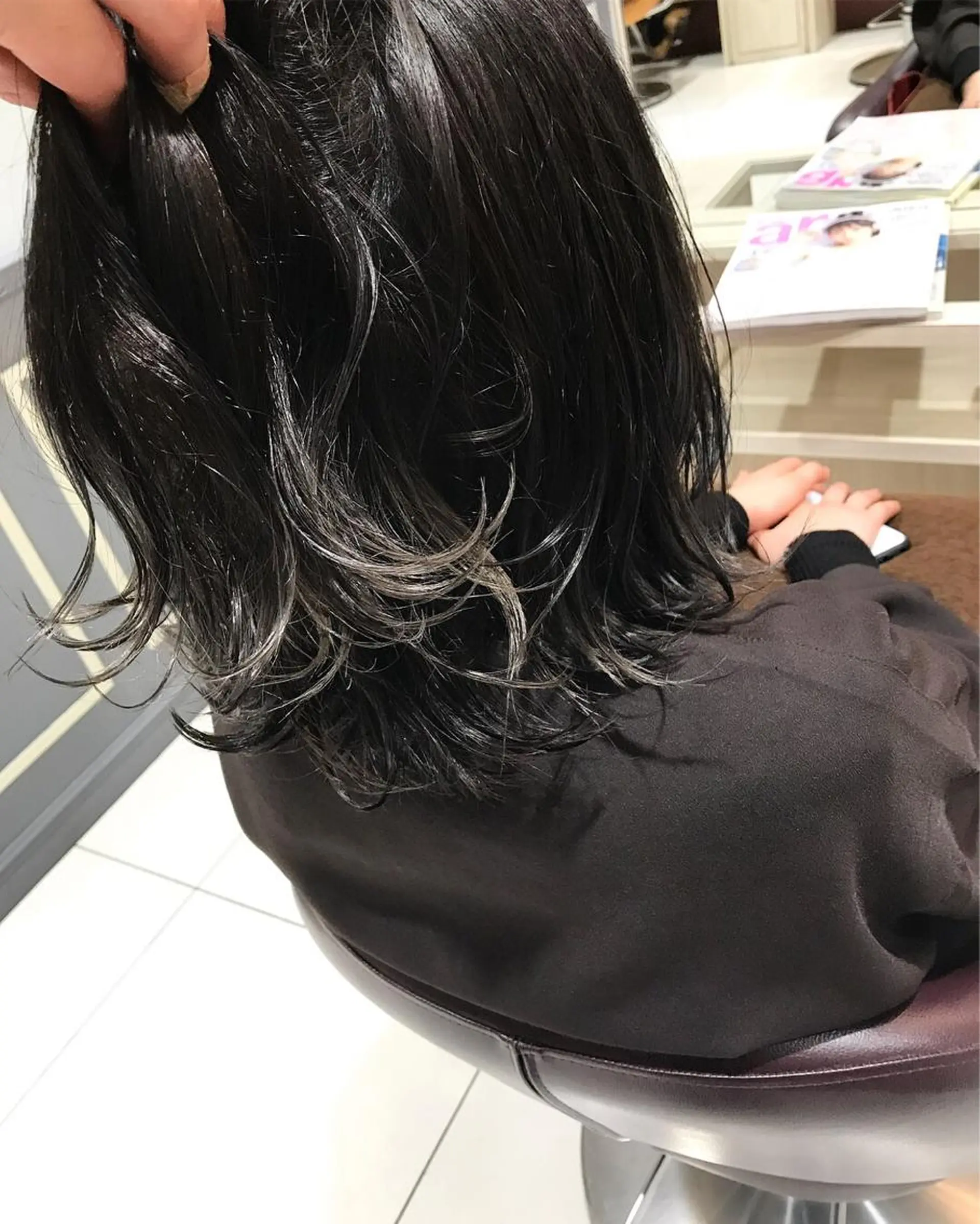 カラー グレージュ ヘアカラー トリートメント 豊田 恭平のヘアスタイル