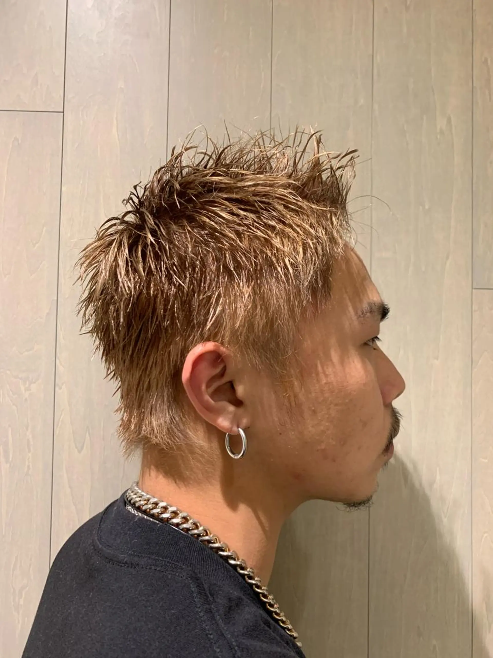 ショート カラー メンズ 糟谷 慈英のヘアスタイル
