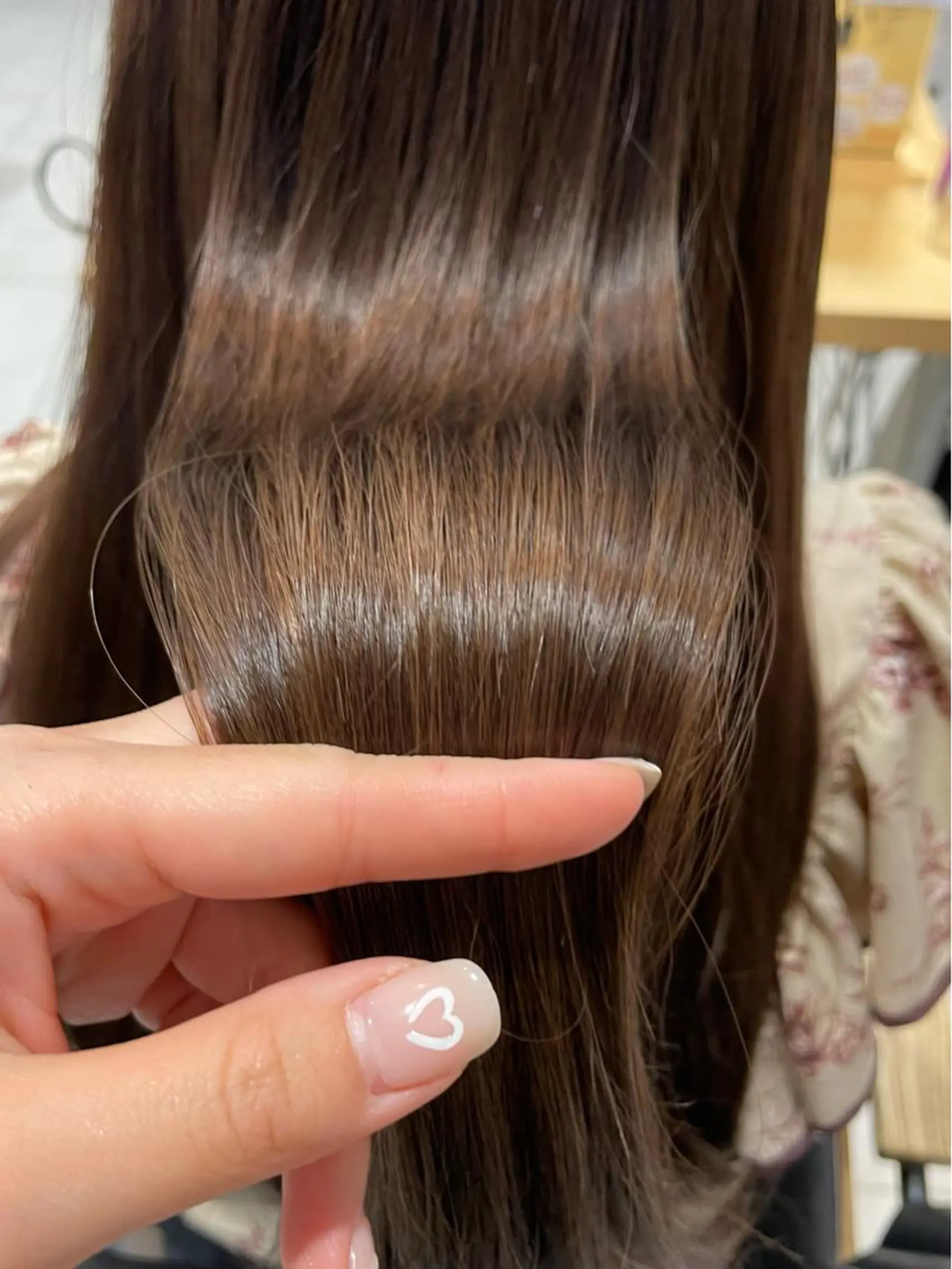 セミロング 縮毛矯正 yumemiレイヤー ✴︎ 透明感カラーのヘアスタイル