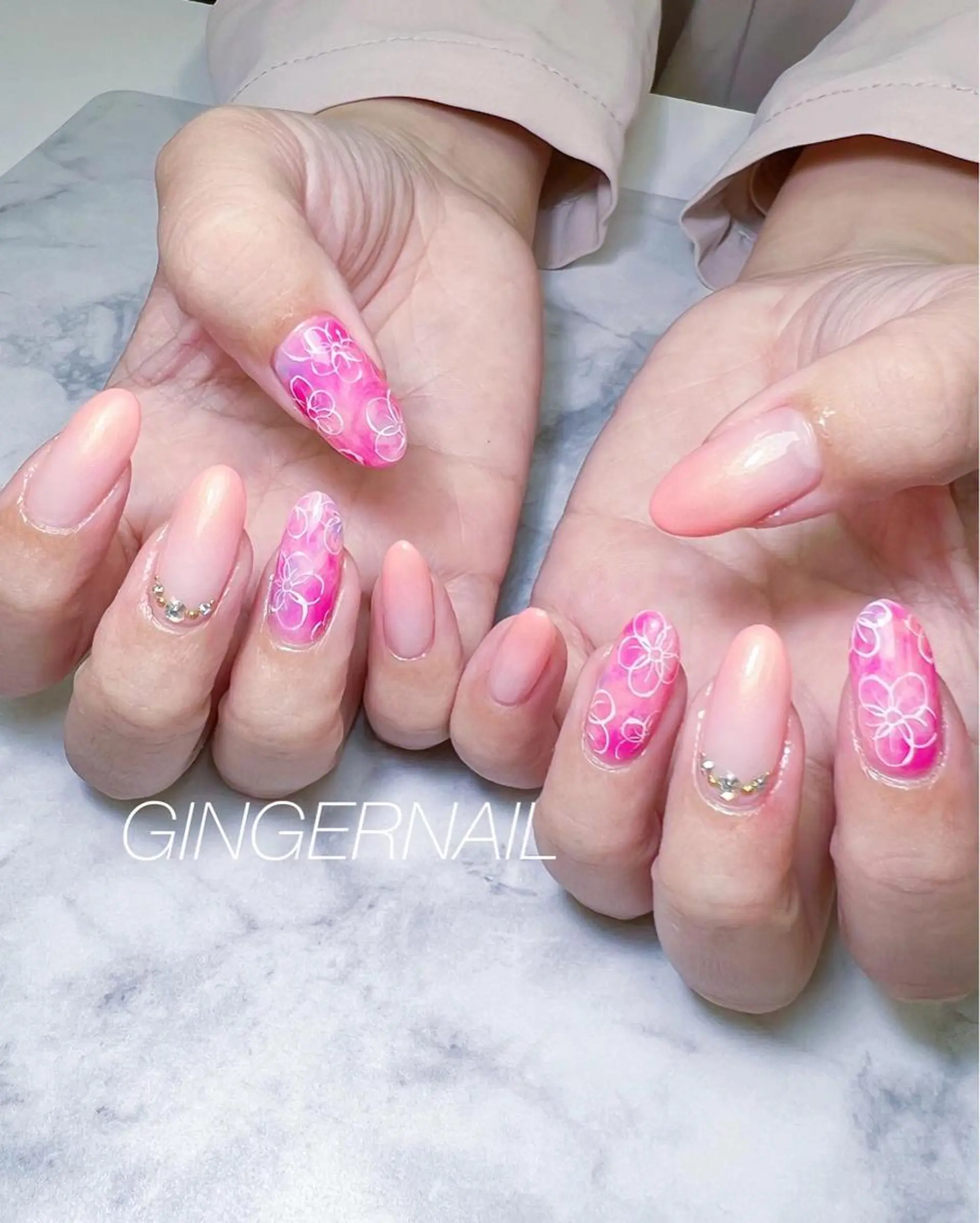 ネイル ハンドネイル ハンドケア GINGER NAIL所属・代々木 GINGERNAILのネイルデザイン