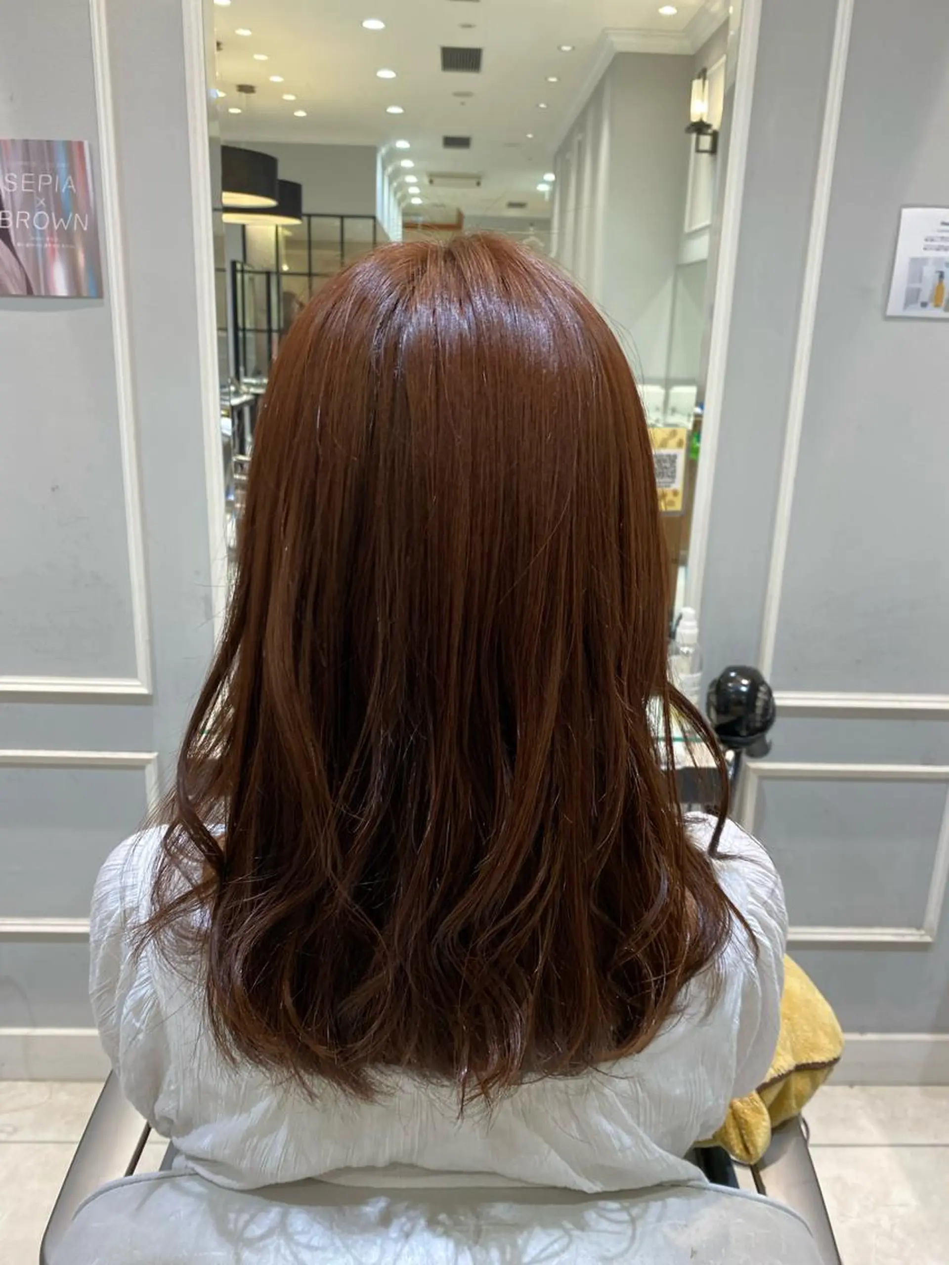 セミロング カラー ブリーチ ブリーチなしカラー ヘアカラー mira share salon所属・ブリーチカラー🐼 sayukiのヘアスタイル
