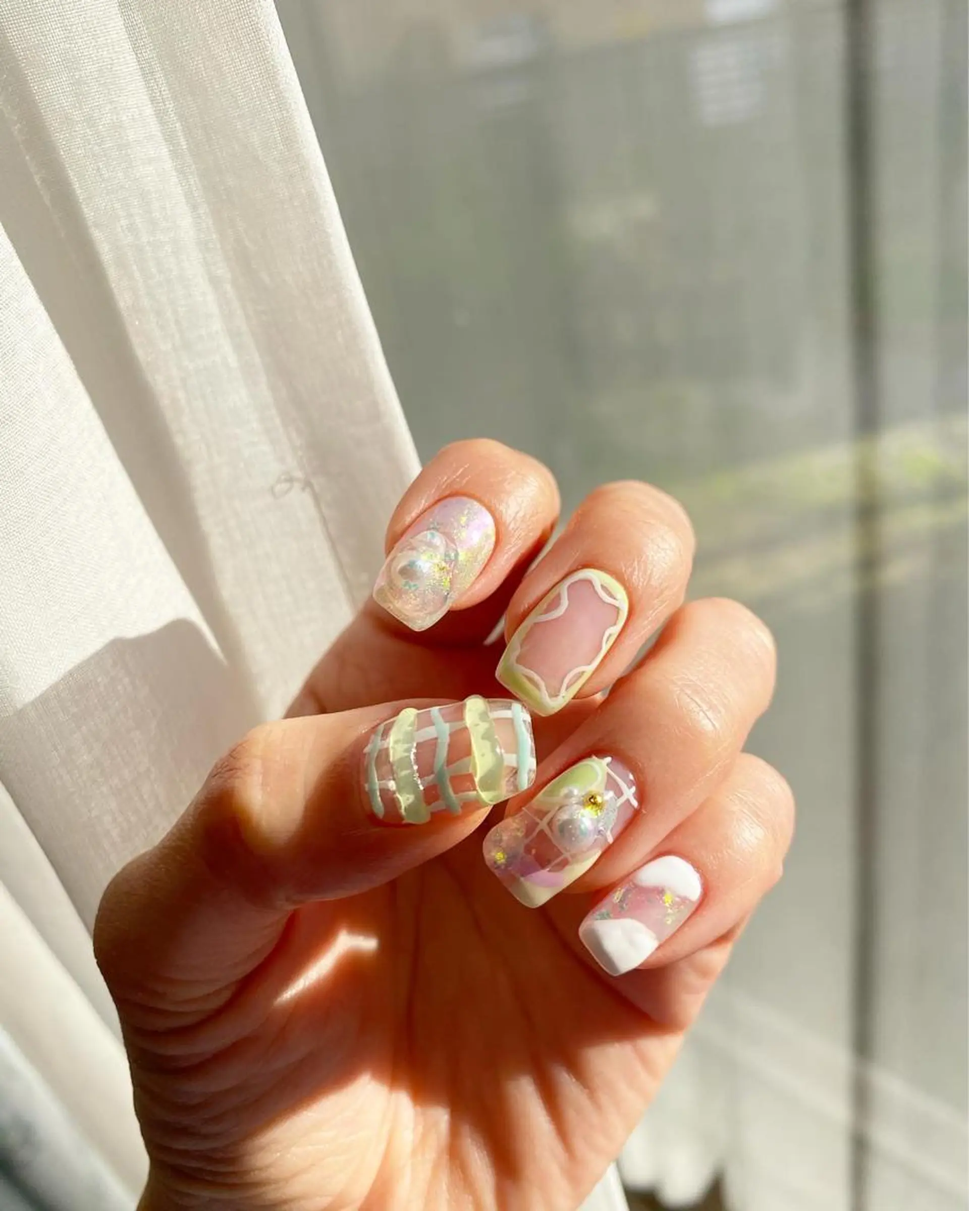 ネイル クリアネイル グリーン キラキラネイル ハンドネイル 表参道colore所属・表参道colore店 REICAのネイルデザイン