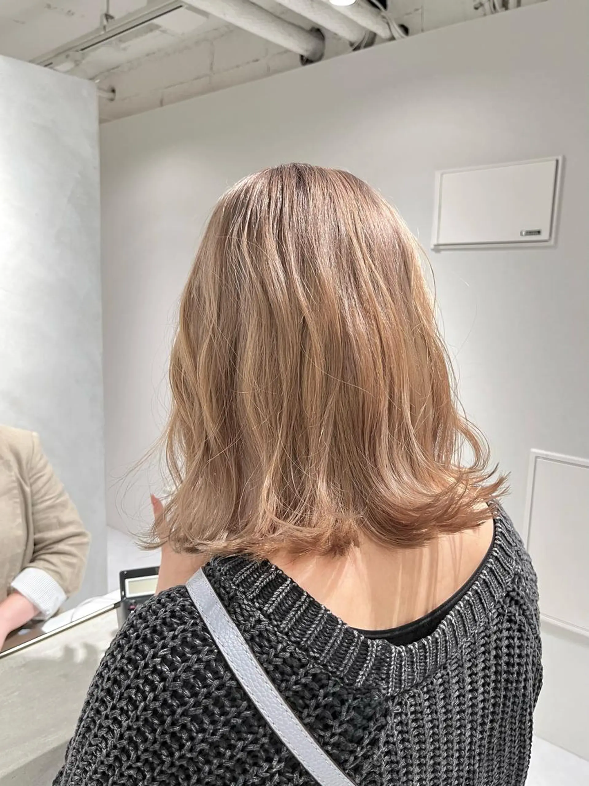 セミロング 艶髪カラー/髪質改善 兼折楓馬のヘアスタイル