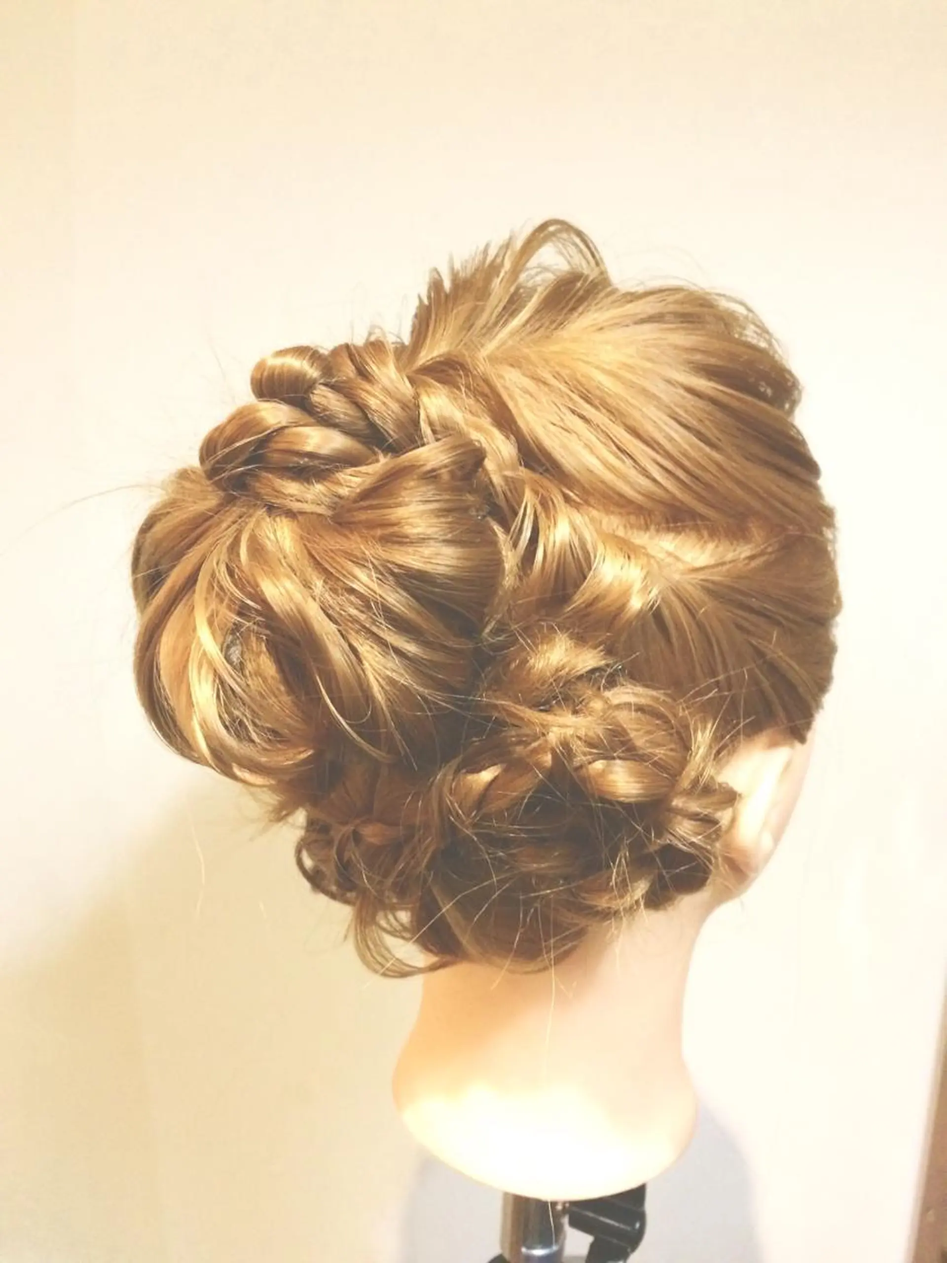 ロング ヘアアレンジ ruearle所属・たつや ・のヘアスタイル