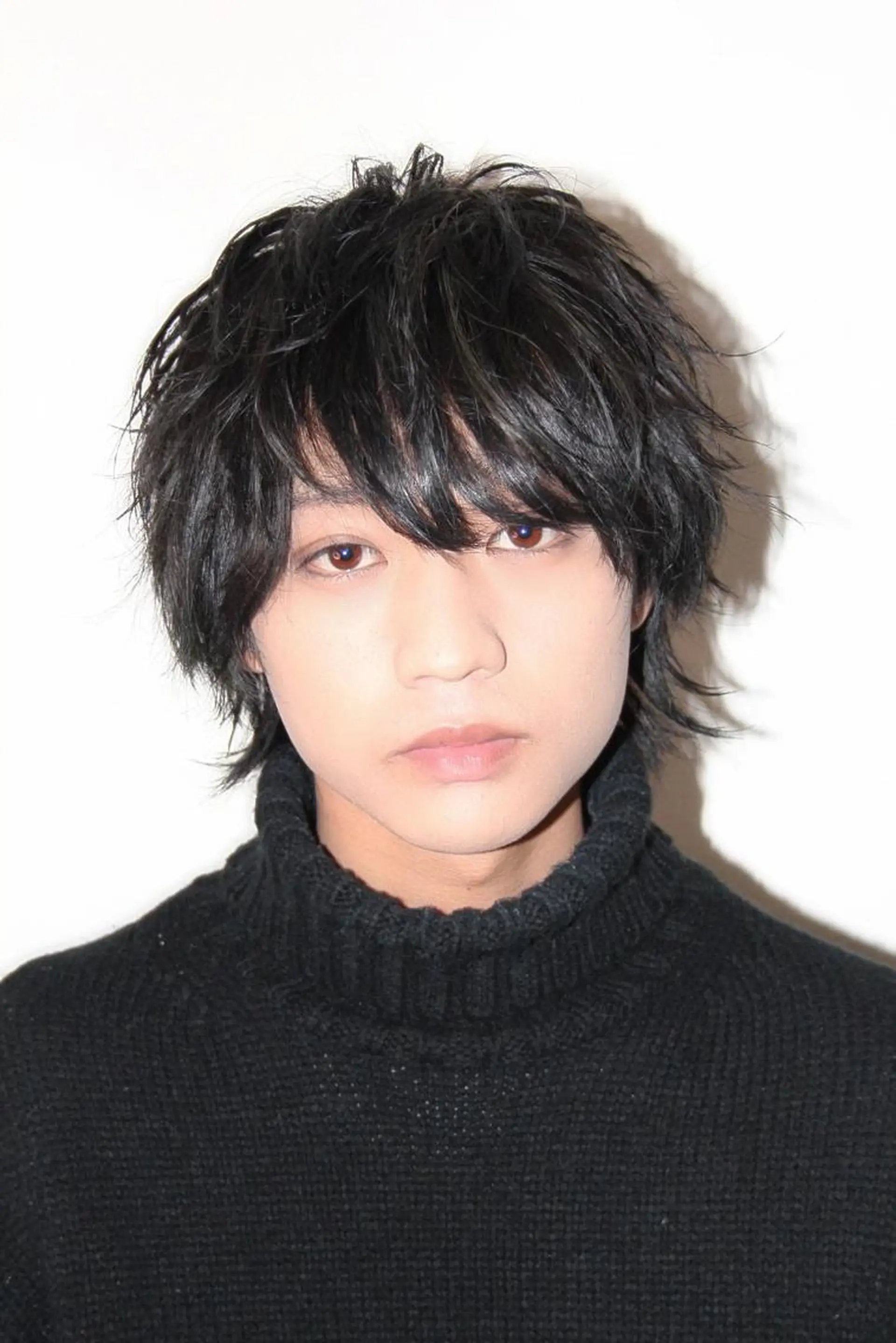 メンズ ミディアム パーマ カラー カット トリートメント ヘッドスパ 公式 Ease by amble luxeのヘアスタイル