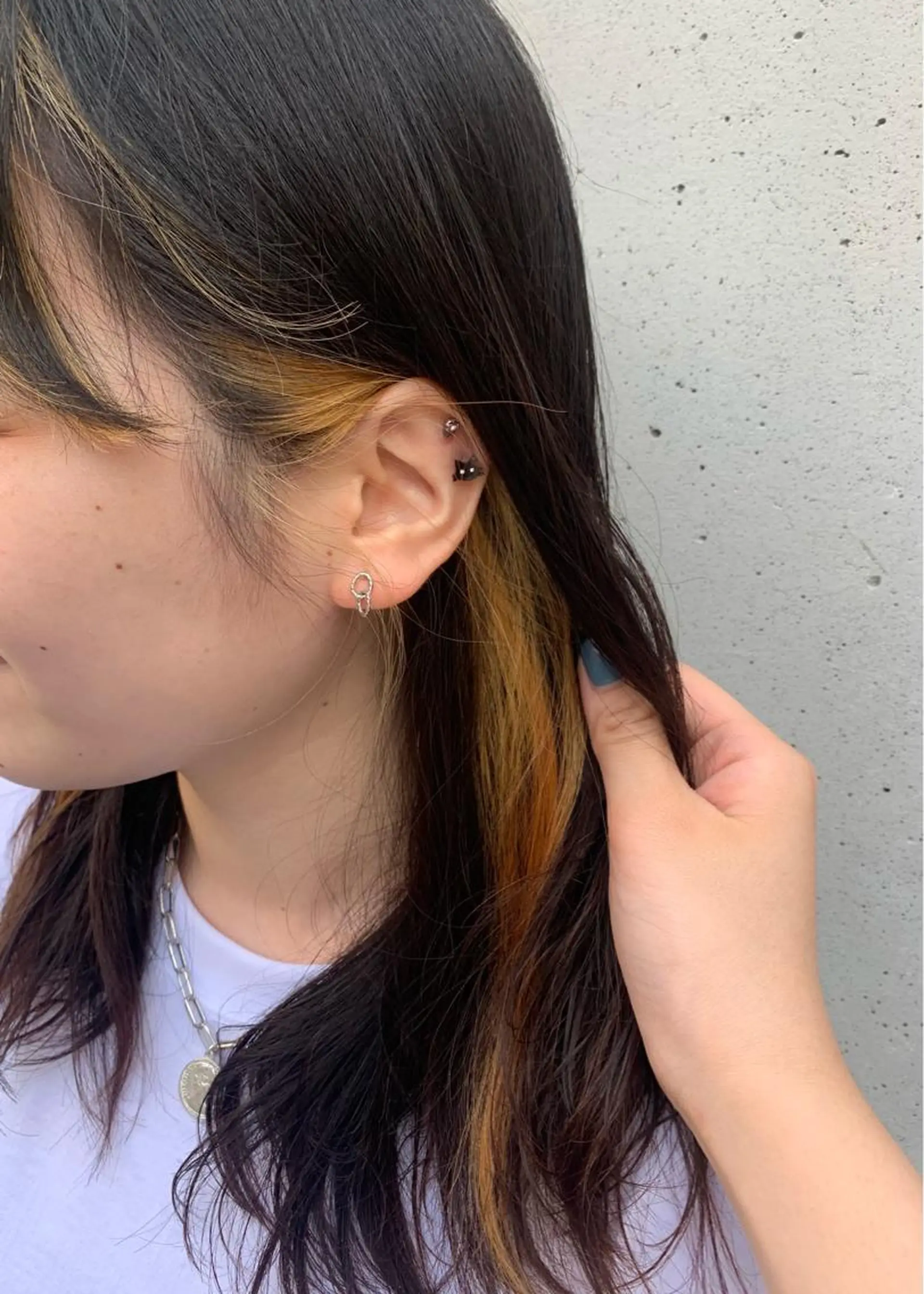 セミロング カラー パーマ putri 川邉 優花のヘアスタイル