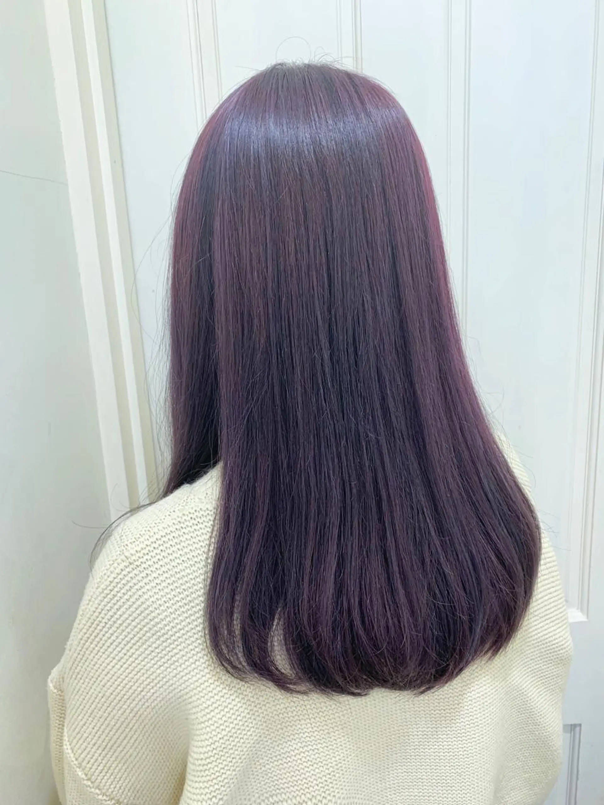 セミロング カラー ピンクカラー バイオレットカラー カット ヘアカラー トリートメント ぱつっとボブ/ 小野あかねのヘアスタイル