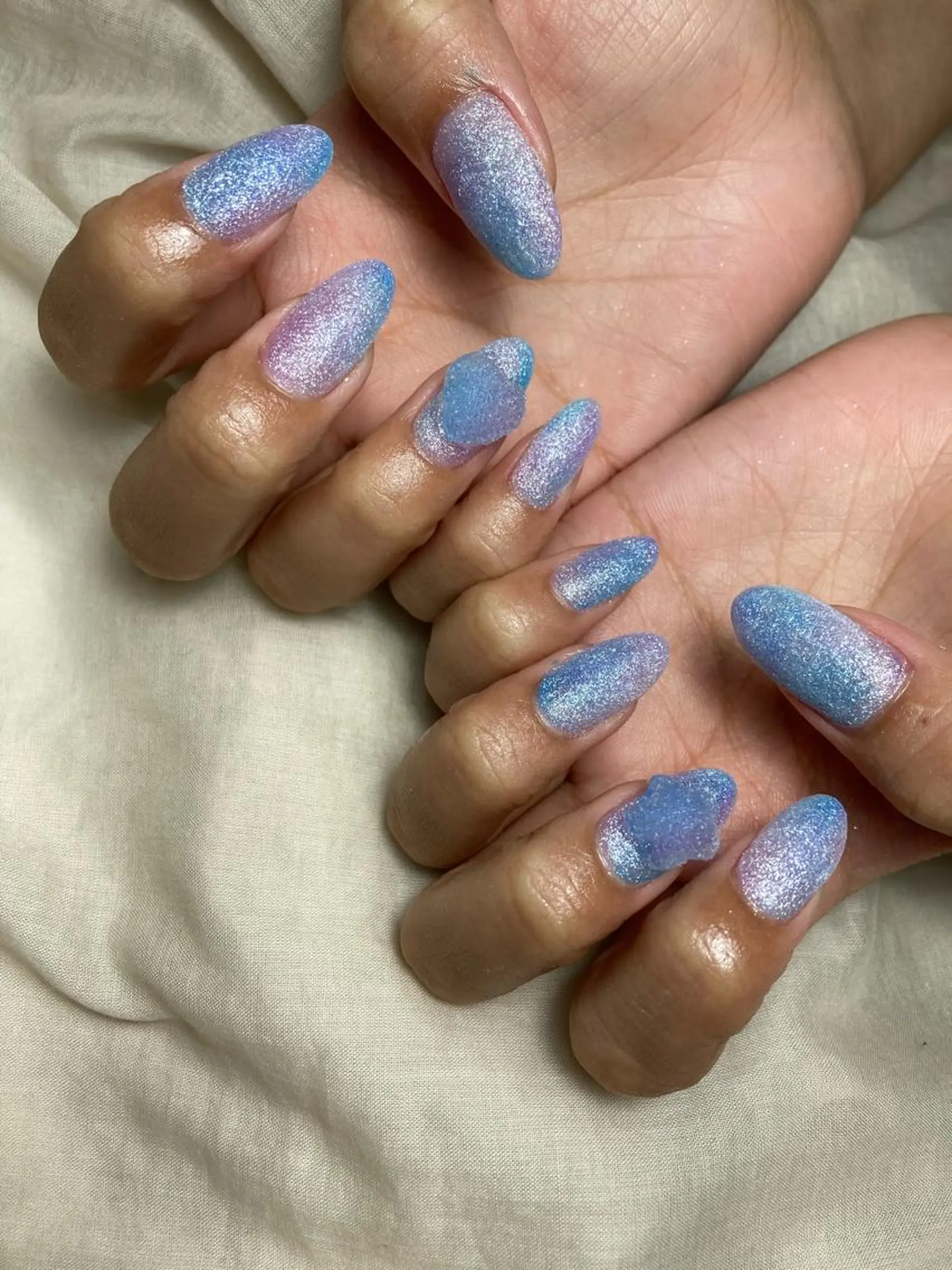 ミディアム ネイル Yakko pas á pasのネイルデザイン