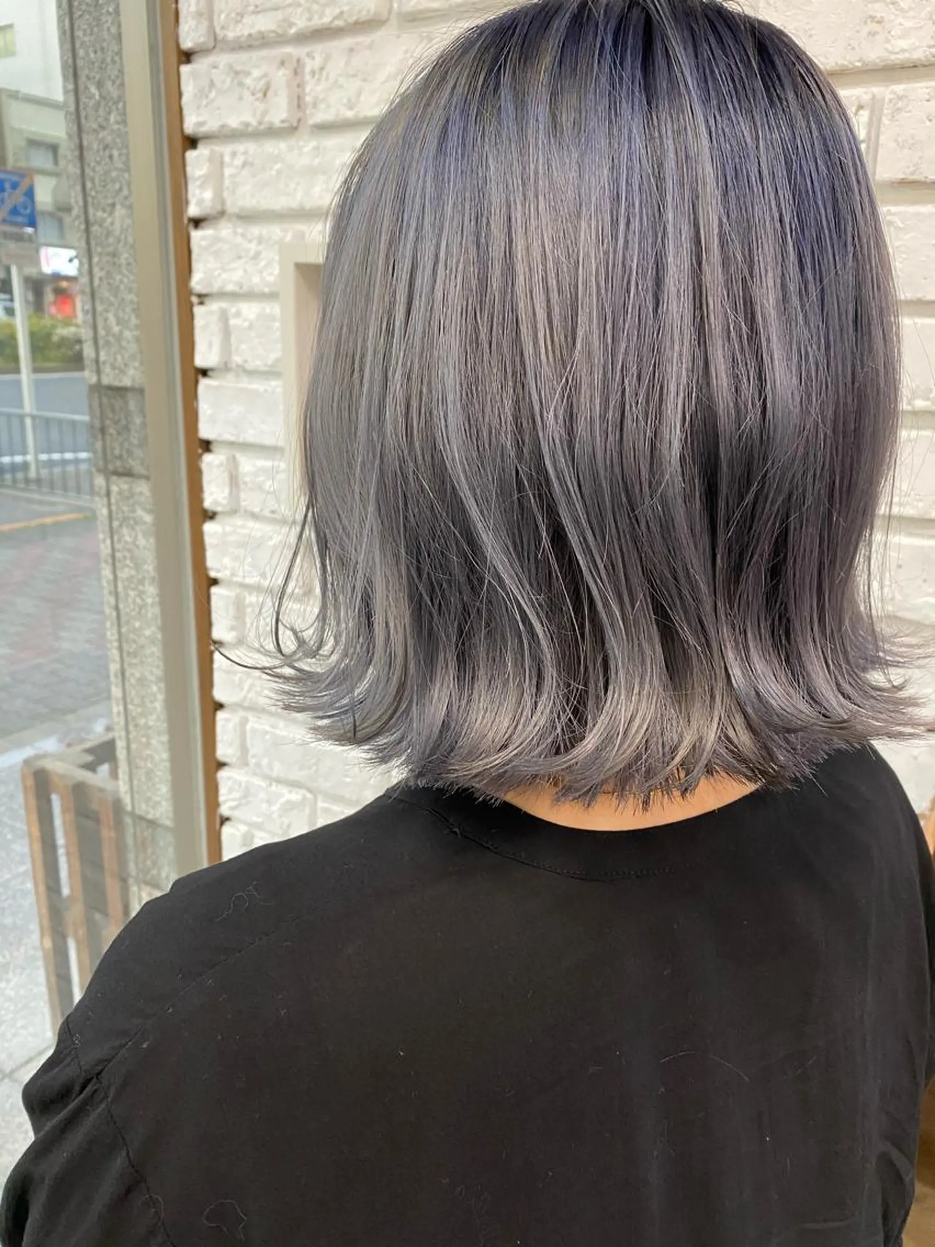 ミディアム カラー ブルーカラー シルバー カット ヘアカラー トリートメント 日比 貴大/ minim hairのヘアスタイル