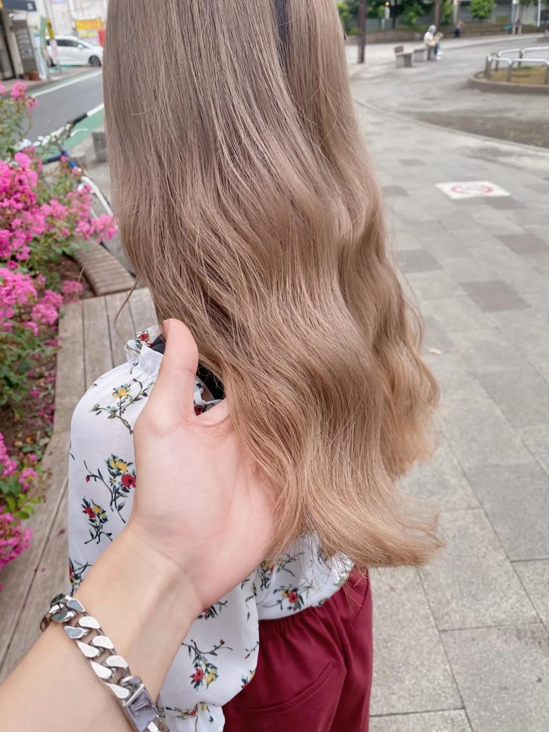ロング ヘアカラー "必ず可愛く” TAKUTOのヘアスタイル