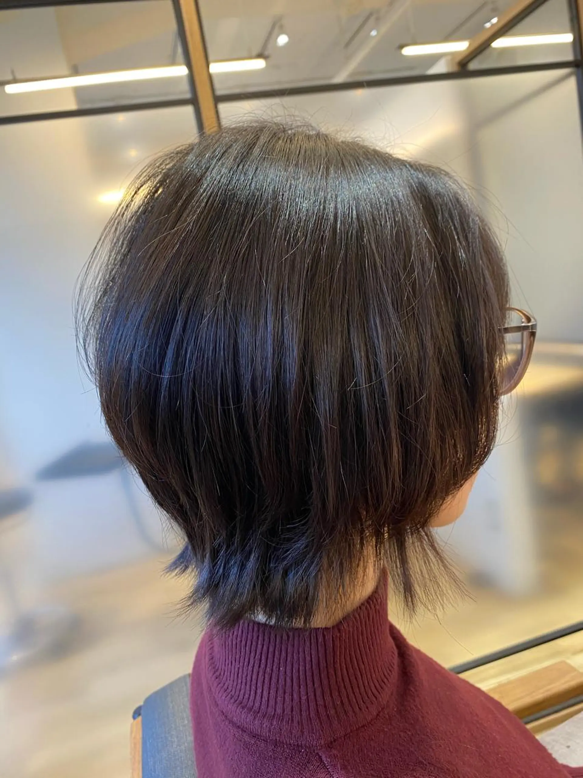 ショート ショートレイヤー レイヤーカット ショートヘア 外ハネヘア カット サイトウ ナツキのヘアスタイル