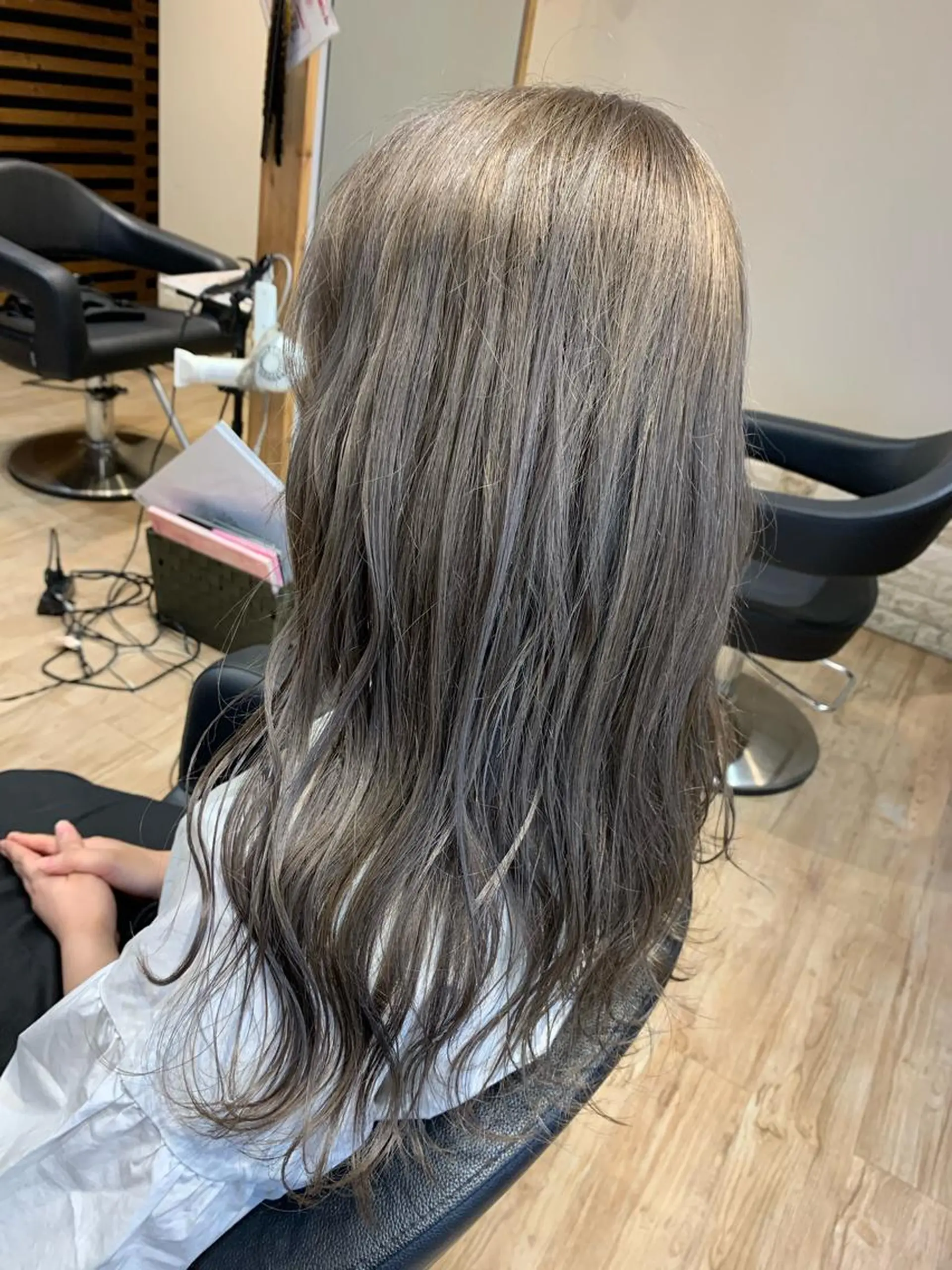 ロング カラー ブリーチ ハイライトカラー ハイライト ヘアカラー 大久保 隆蔵のヘアスタイル