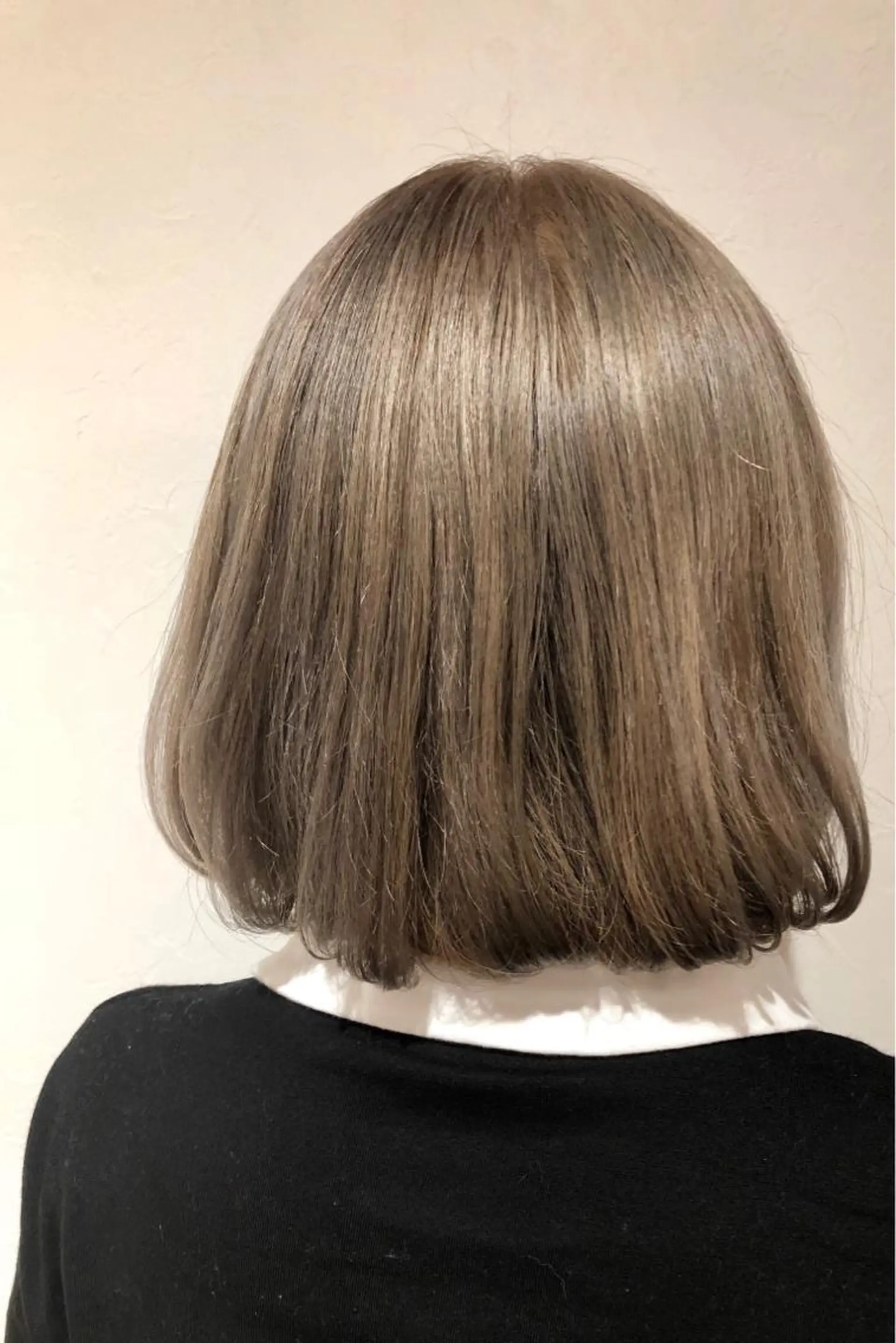 ショート カラー 🤍髪質改善➕透明感 カラー🤍川上葵のヘアスタイル