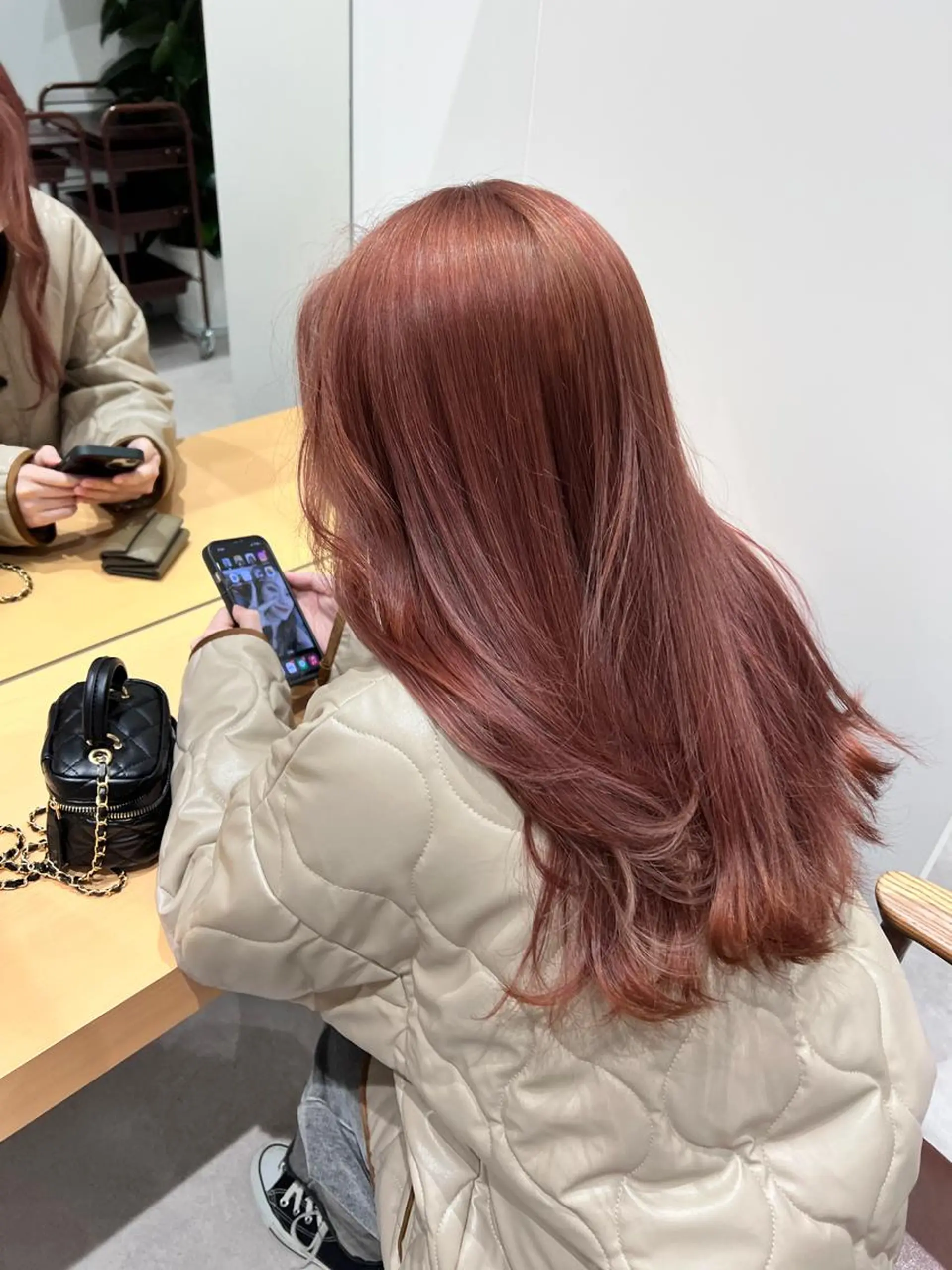 セミロング カラー カット ヘアカラー トリートメント ally hairsalon所属・Emi .のヘアスタイル