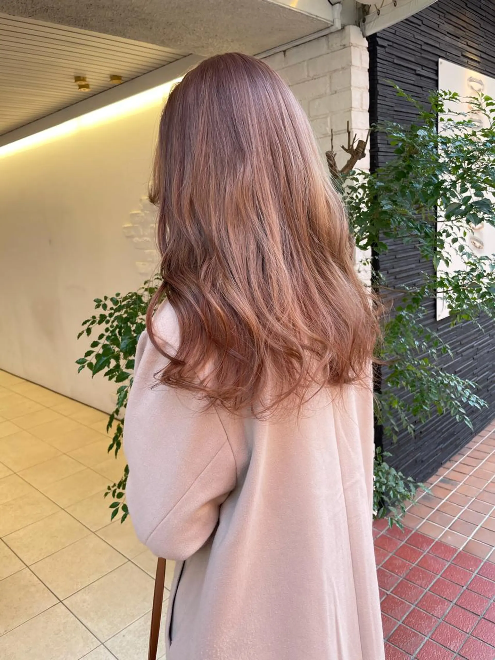 ロング カラー ViVIE所属・VIVIE天神 ブリーチのヘアスタイル