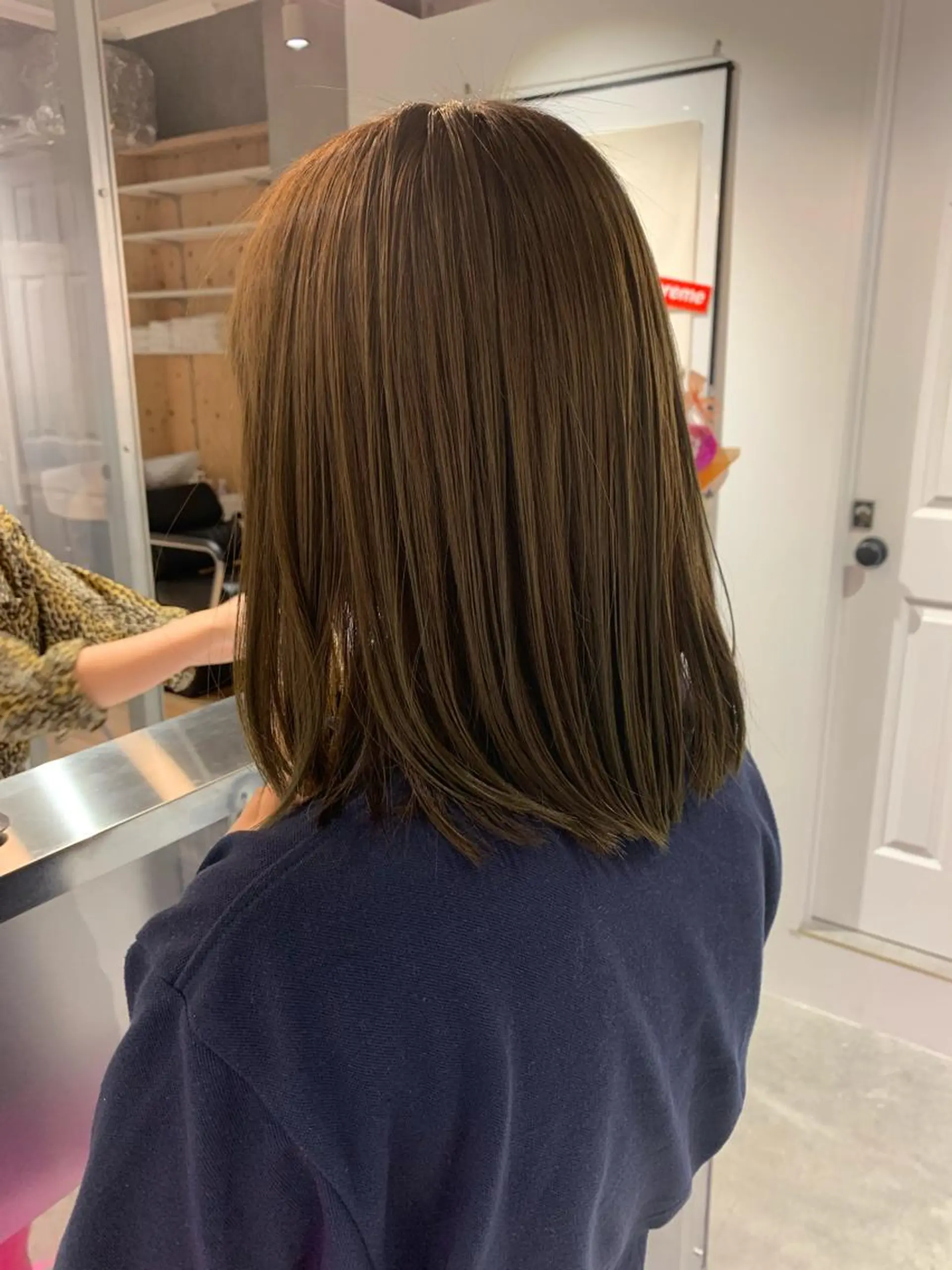 ミディアム カラー カット 縮毛矯正 トリートメント 艶髪ハイトーンカラー 💘kazueのヘアスタイル