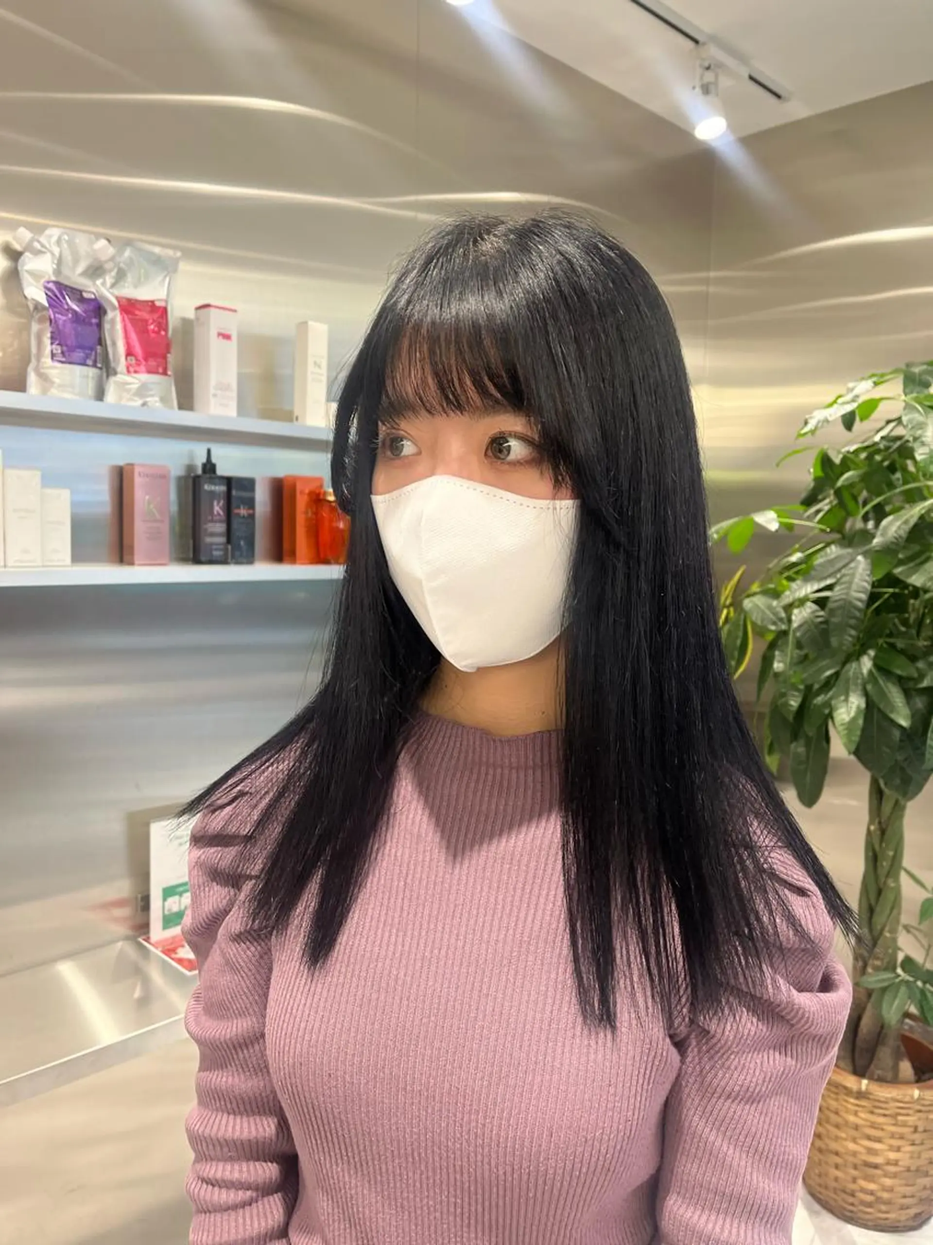 セミロング カラー 黒髪 ブルーカラー ブルーブラック ヘアカラー 🧁はるひ/ ZEST八王子🟡のヘアスタイル