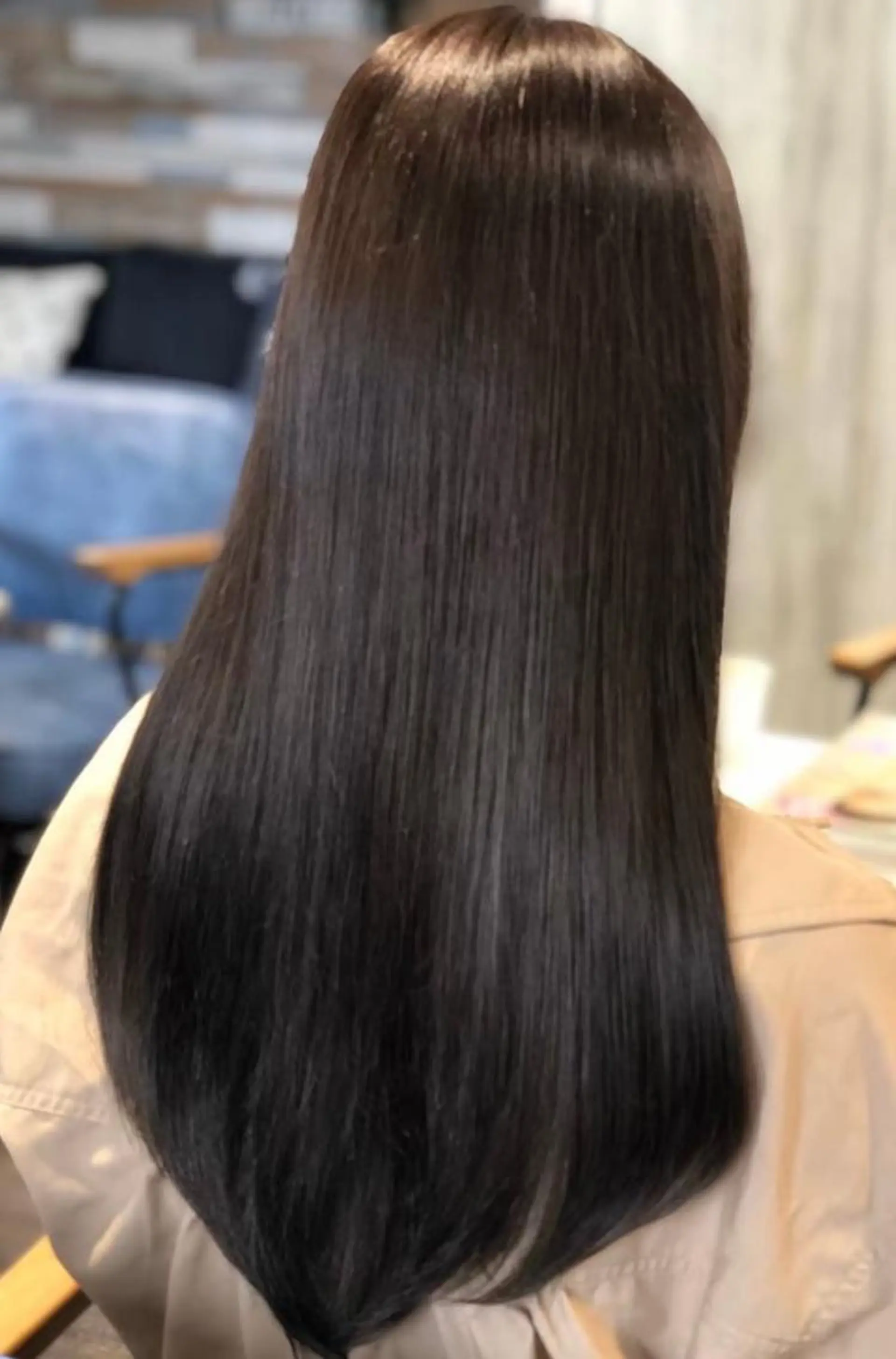 ロング ヘアカラー トリートメント ＦＵＮＩＣ ファニックのヘアスタイル