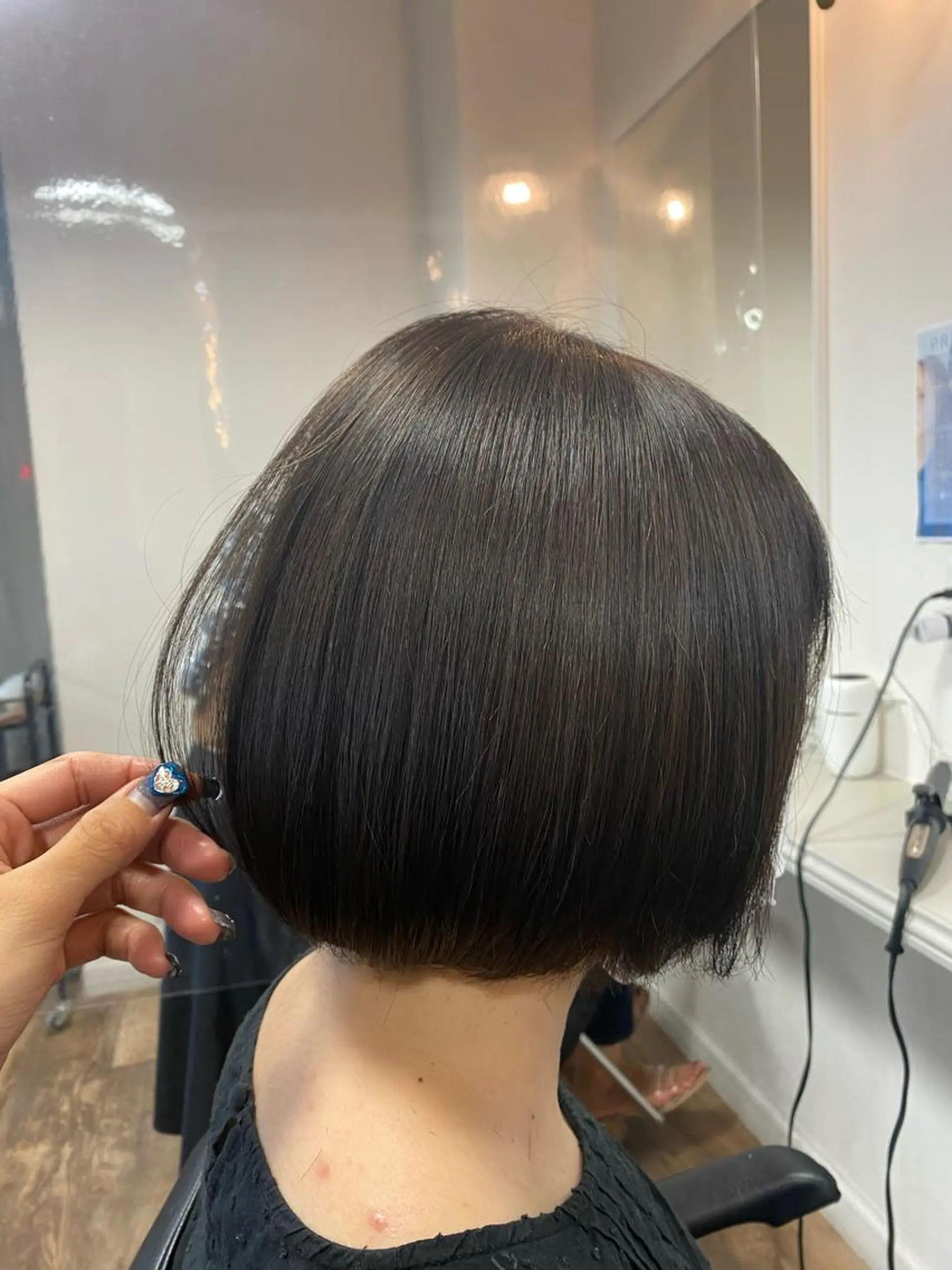 ショート カラー 透明感カラー カット ヘアカラー トリートメント 梅田ハイトーン チダ ヒナノのヘアスタイル