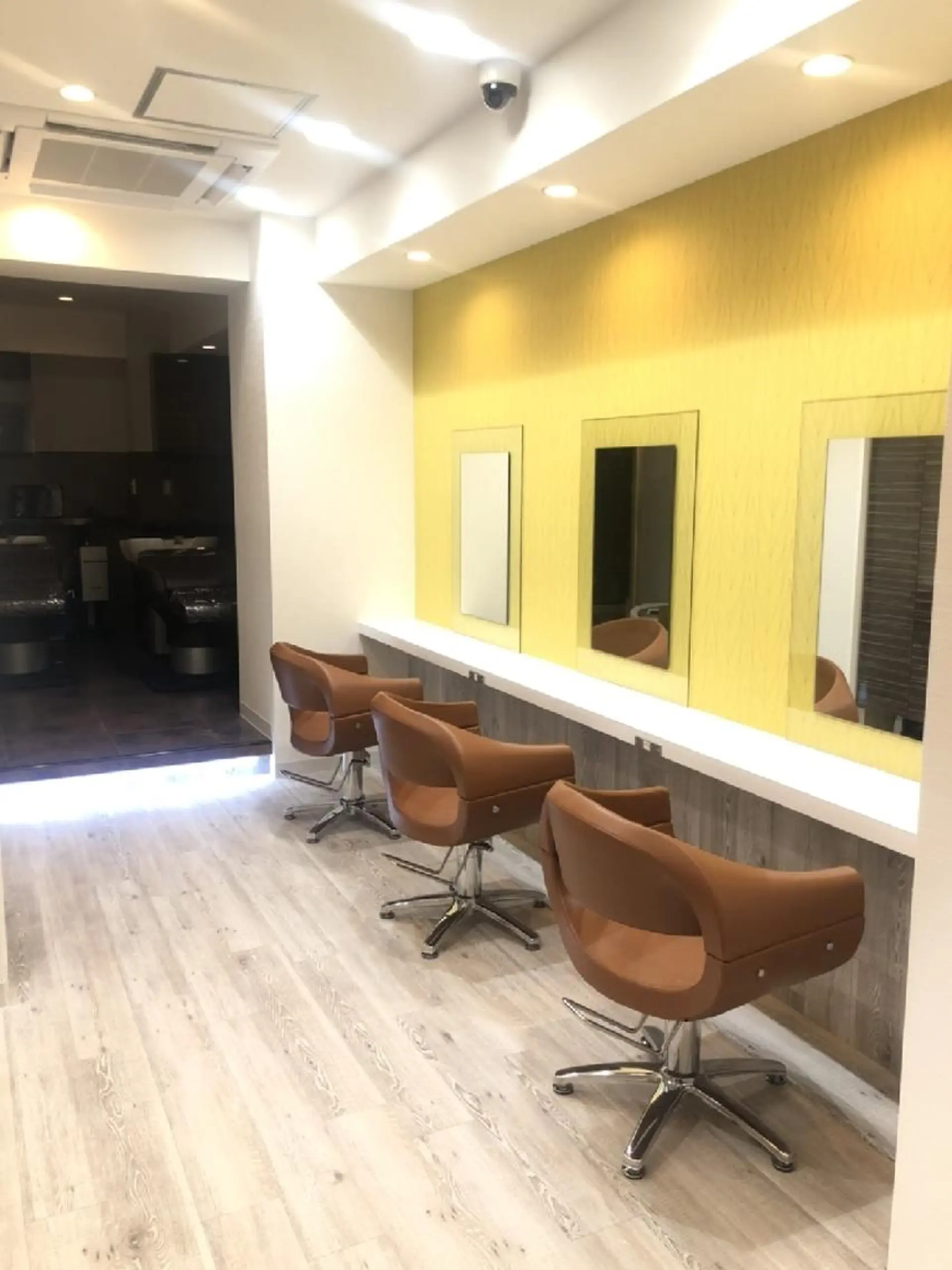 専属担当 高見澤智行のヘアスタイル