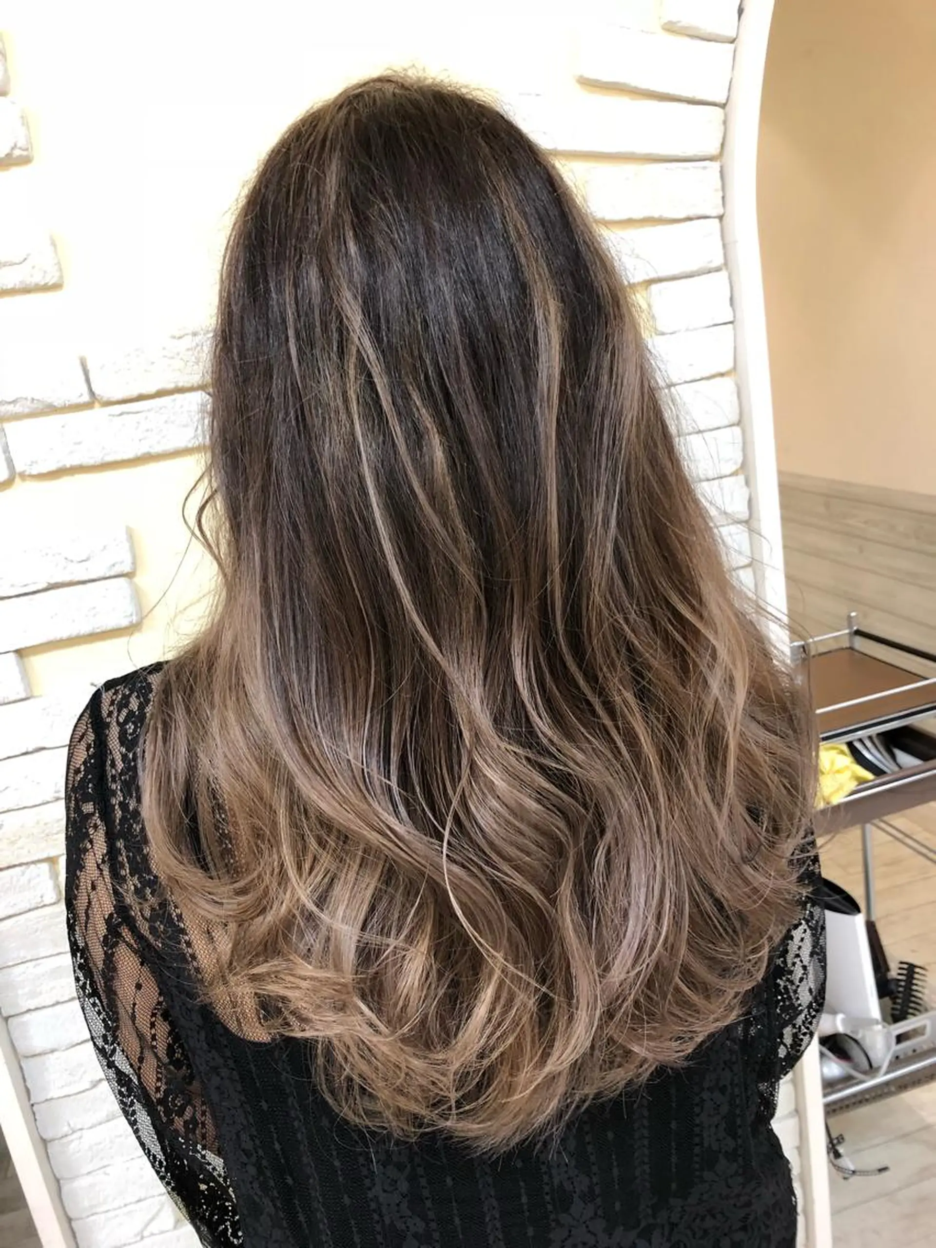 ロング カラー 🌟イメチェン美容師 🌟清水 大輝のヘアスタイル