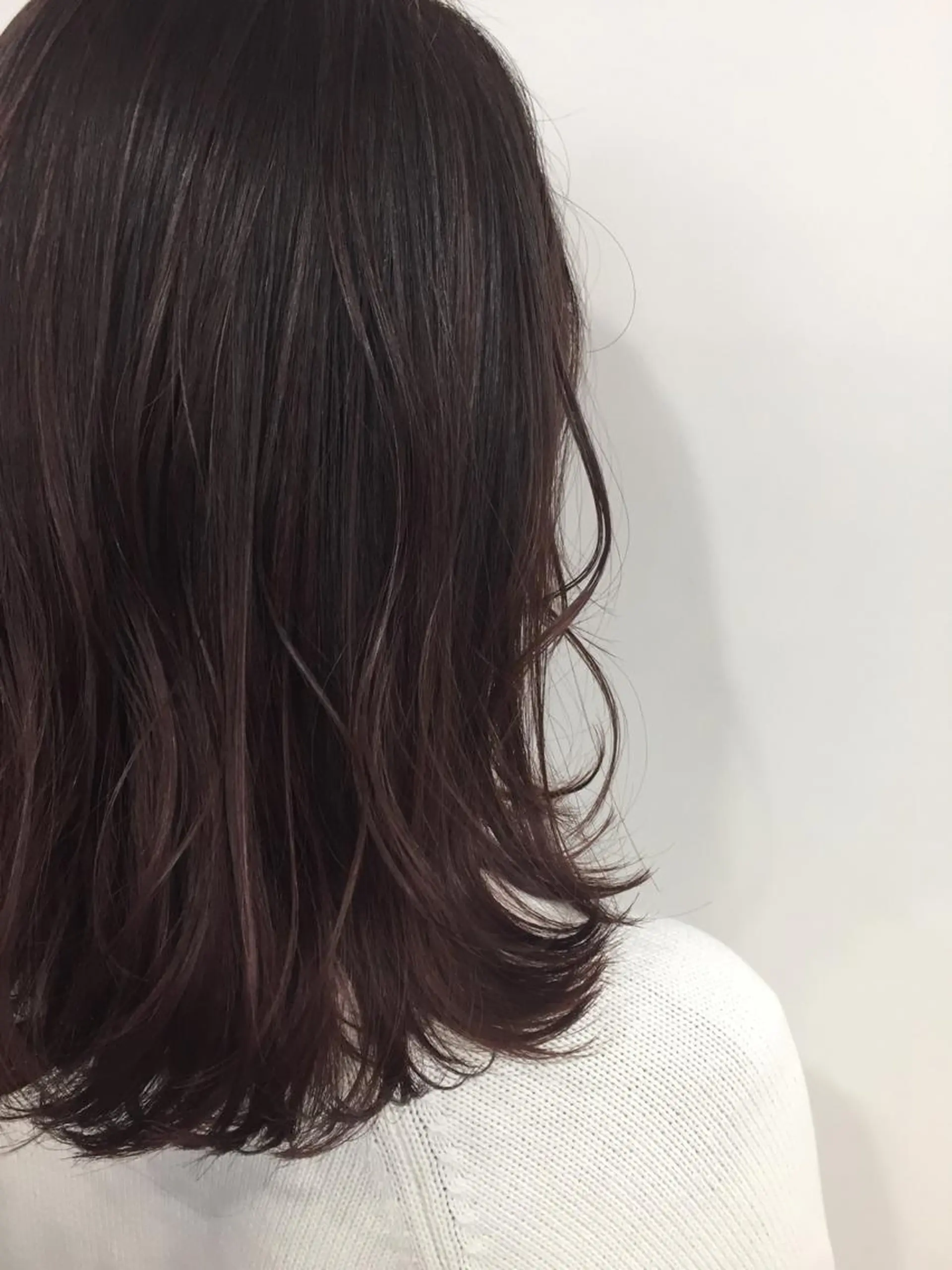 ミディアム カラー 田添 幹宜のヘアスタイル