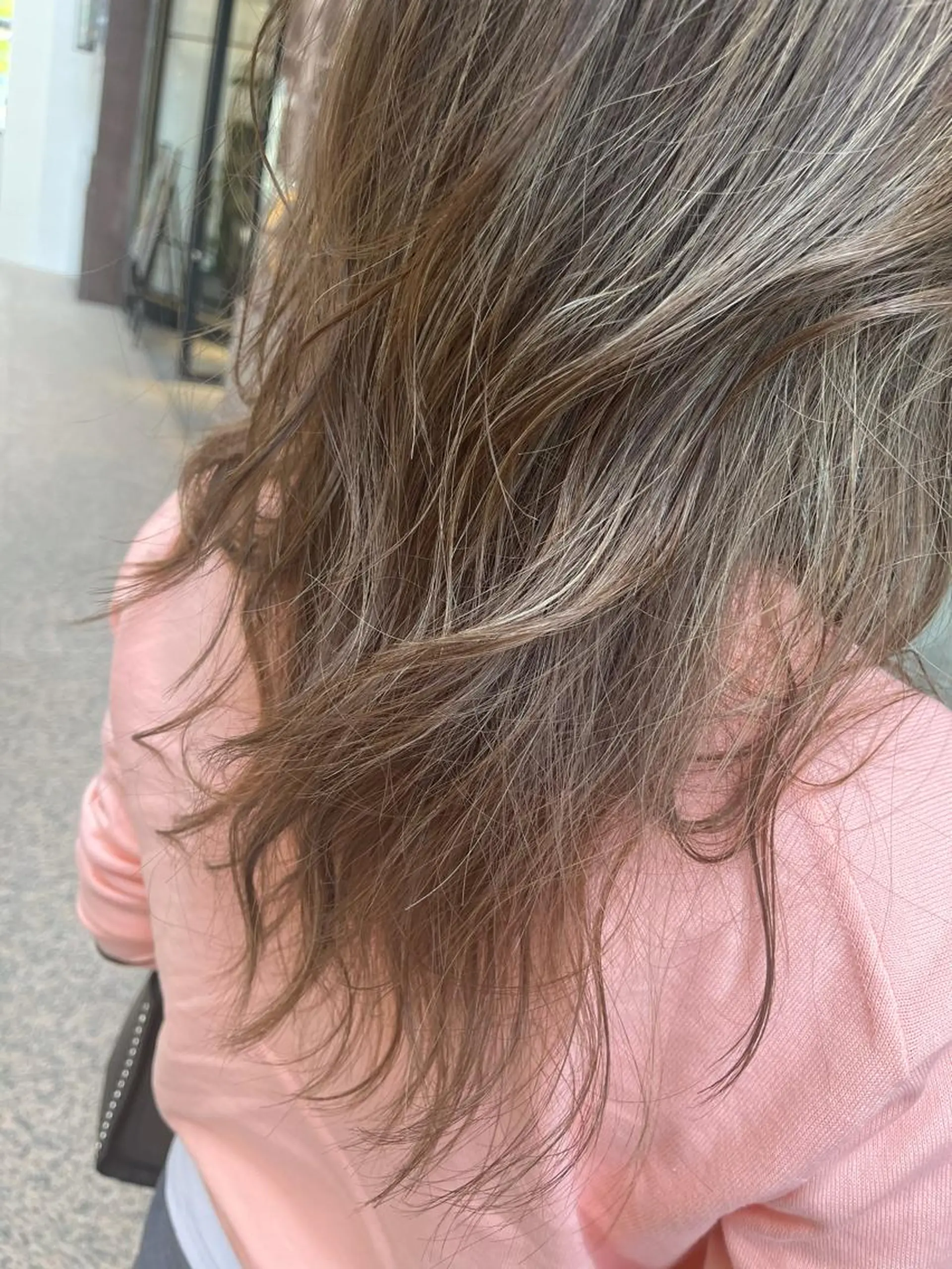 ロング カラー カット ヘアカラー 河井 史織のヘアスタイル