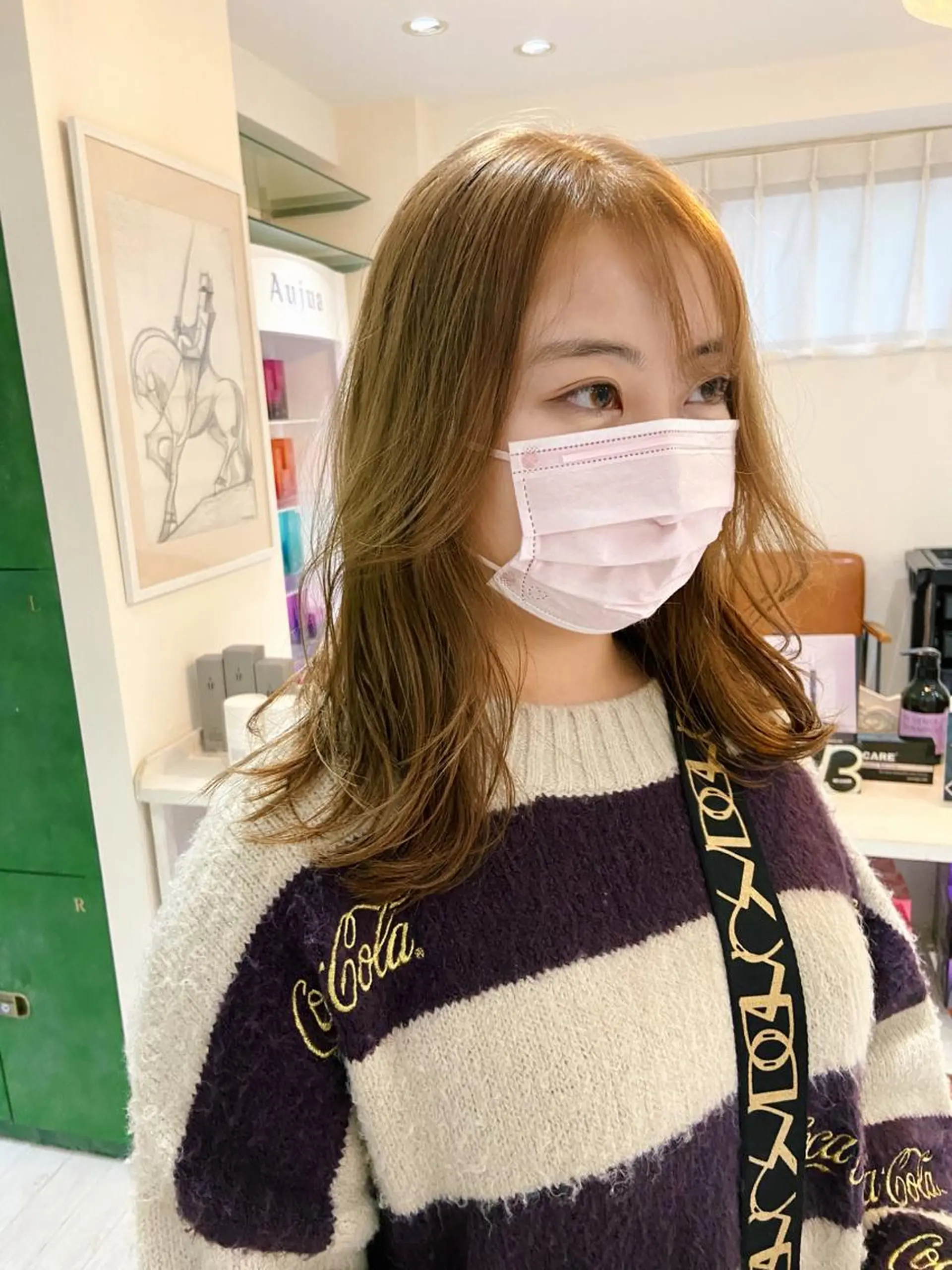 セミロング AHNKISM所属・トレンドレイヤー/ 透明感カラーのヘアスタイル