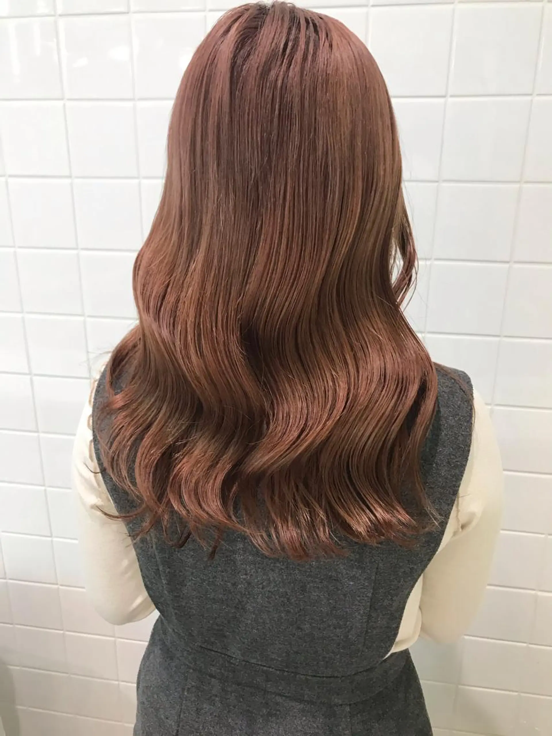 セミロング ヘアカラー 🇰🇷カルマパーマ kaito🇰🇷のヘアスタイル