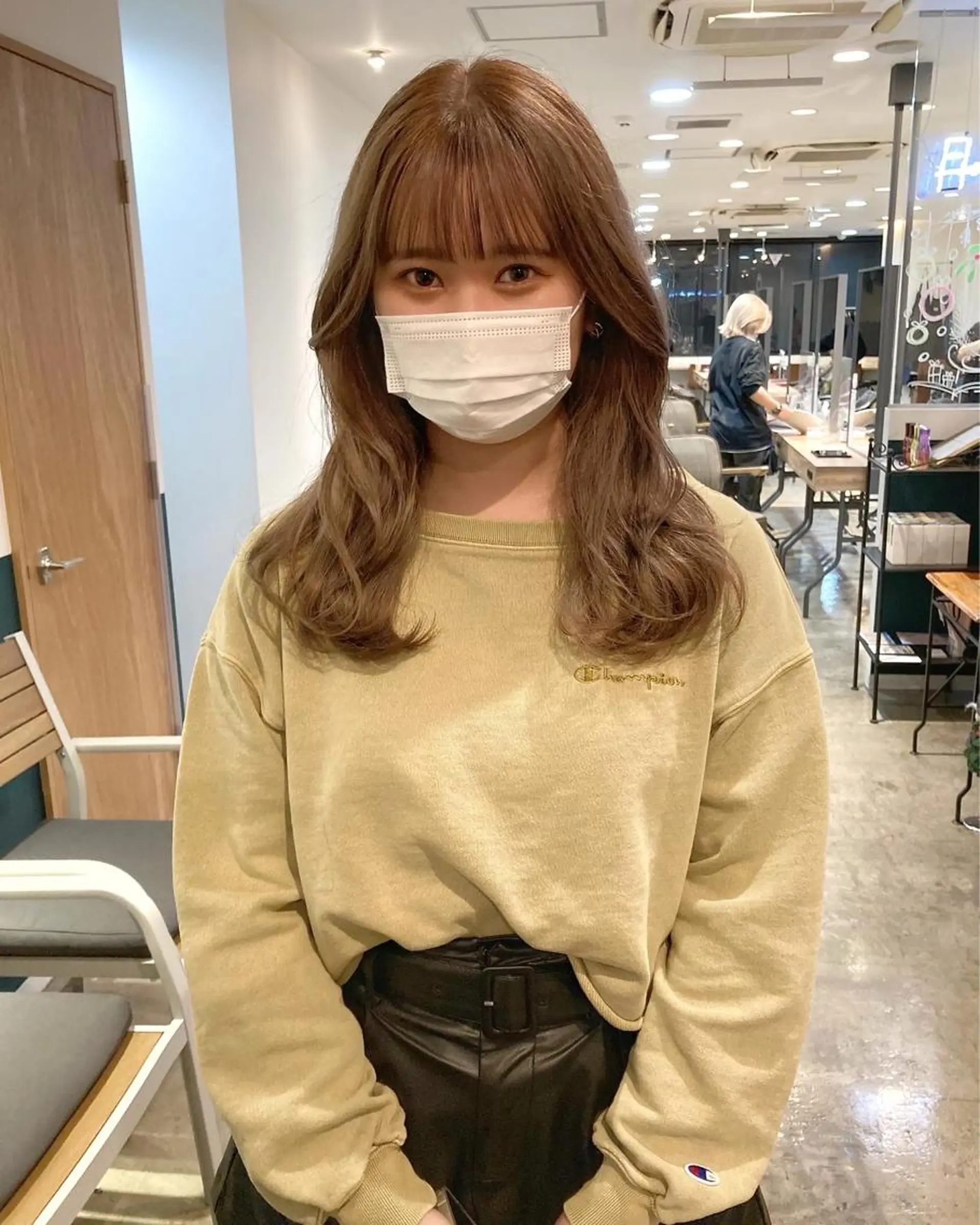 ロング くびれヘア ヘアカラー カラーリスト菅野 竜矢🌈のヘアスタイル