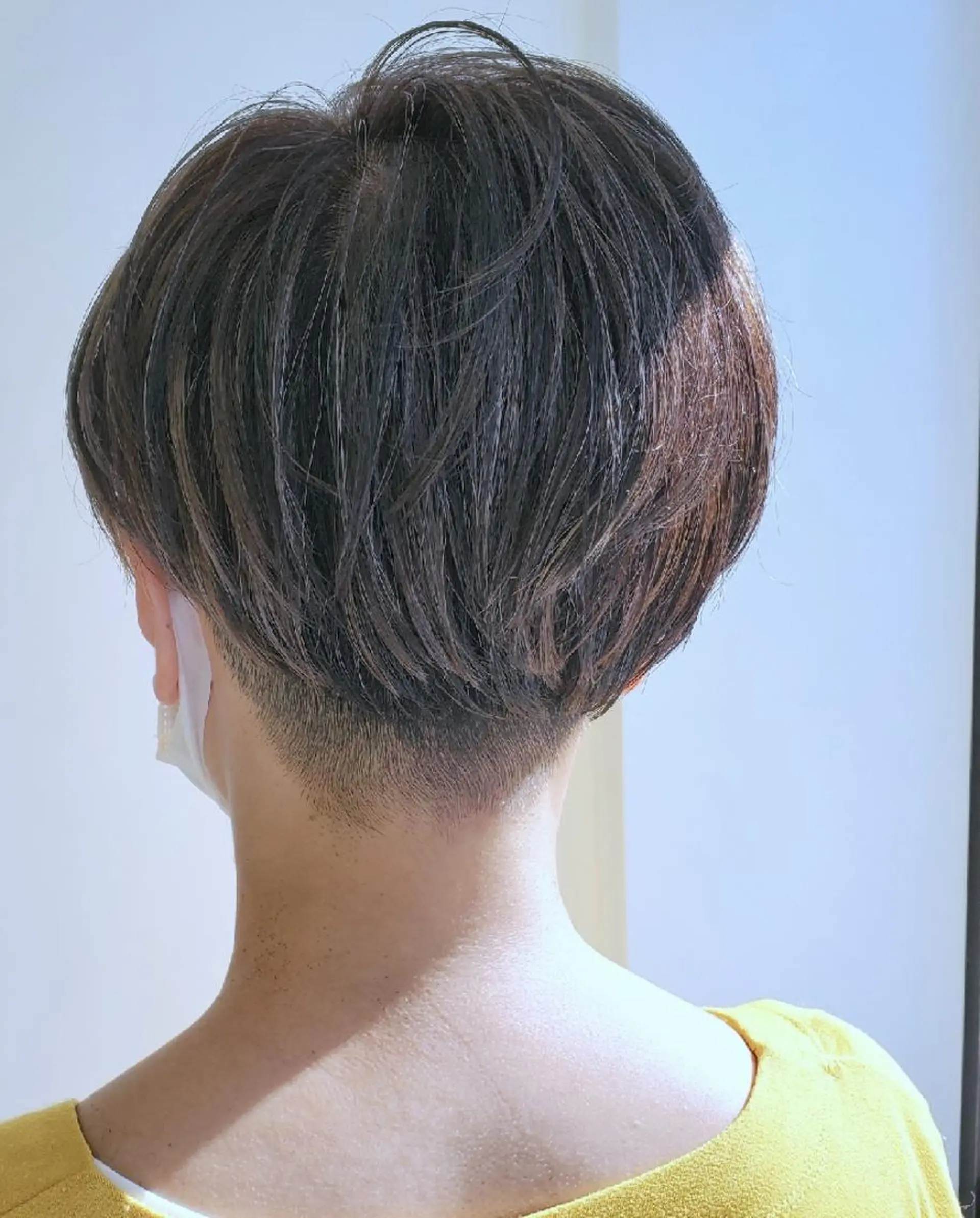 ショート カラー カット ヘアカラー トリートメント マネージャー 西村優子のヘアスタイル