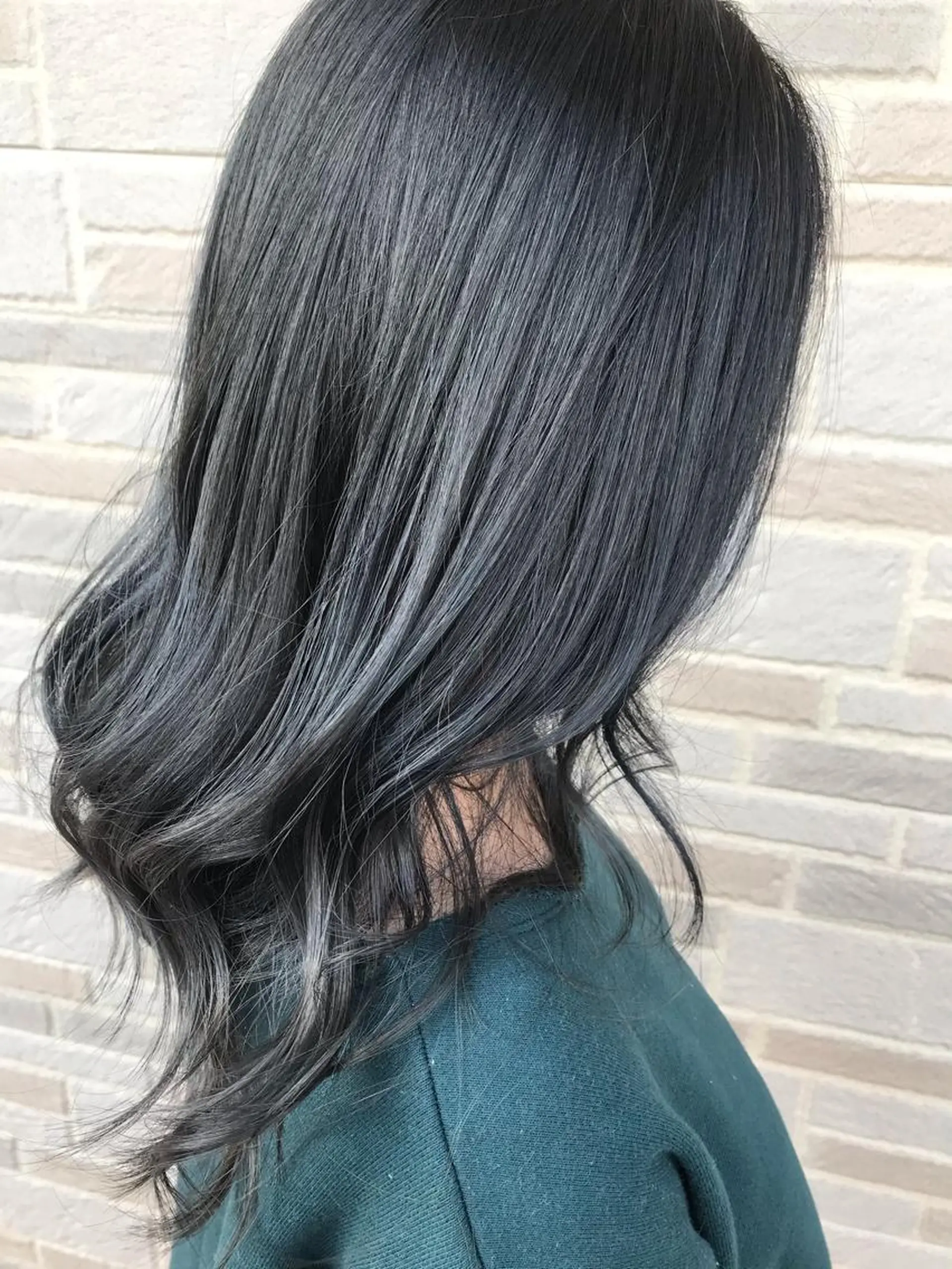 ロング カラー ブルーカラー little×link 福岡所属・littlelink キタジマのヘアスタイル