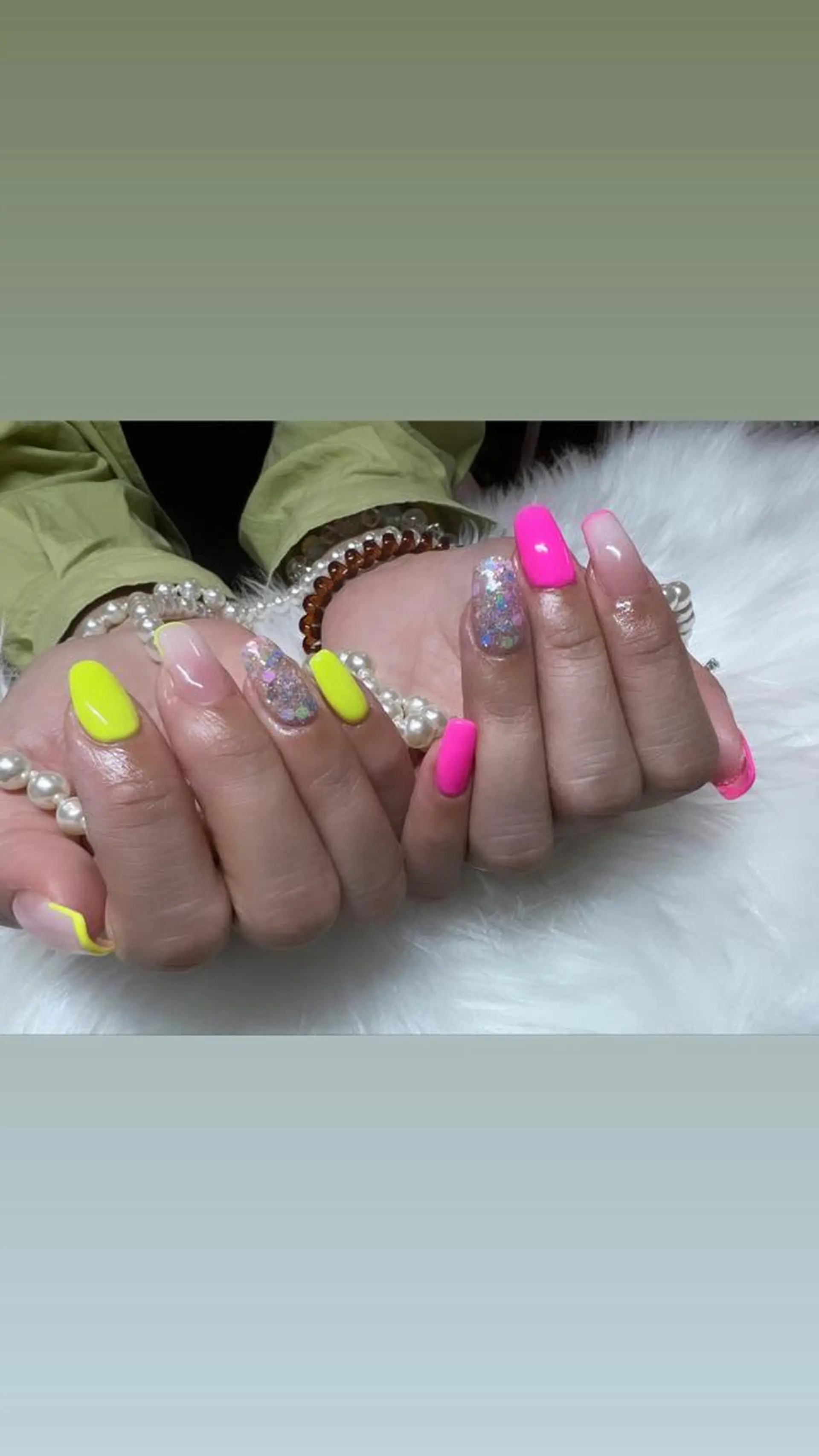 ネイル フレンチネイル グラデーション ラメ(グリッター) 88-nail. MAKIのネイルデザイン