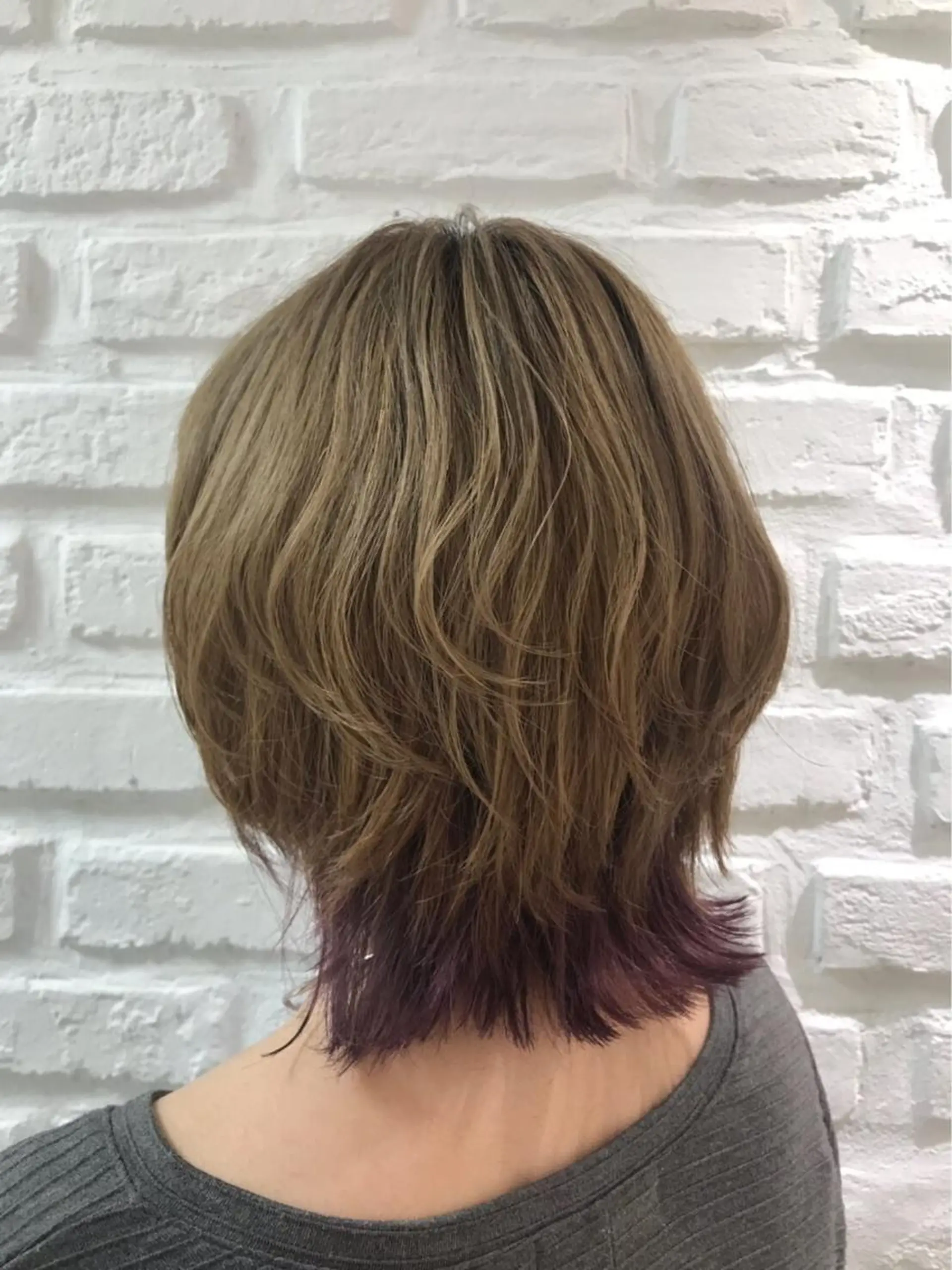 ショート 外ハネヘア ウルフカット 【暖色カラー特化】 中山由梨のヘアスタイル