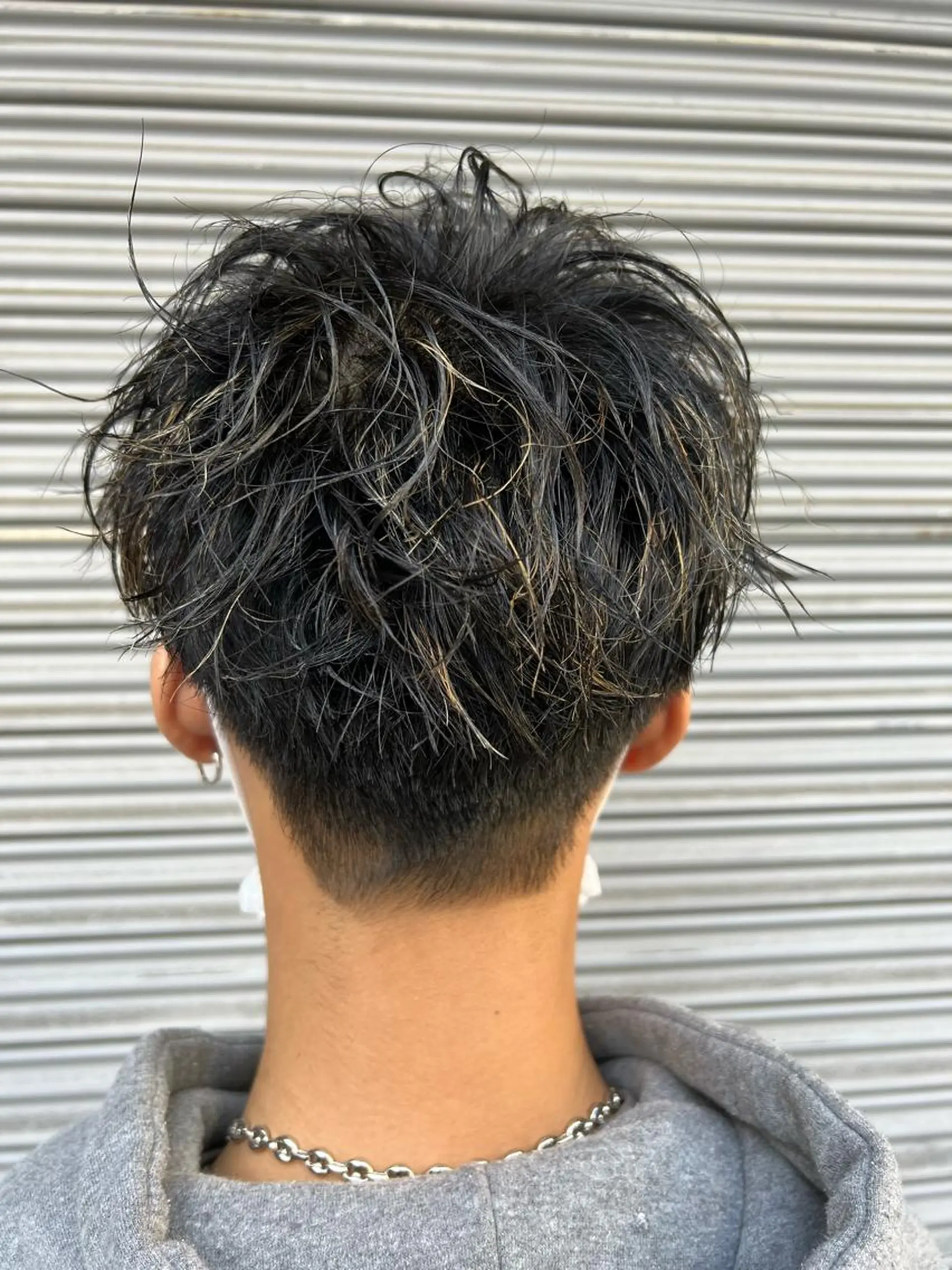 パーマ メンズ 糟谷 慈英のヘアスタイル