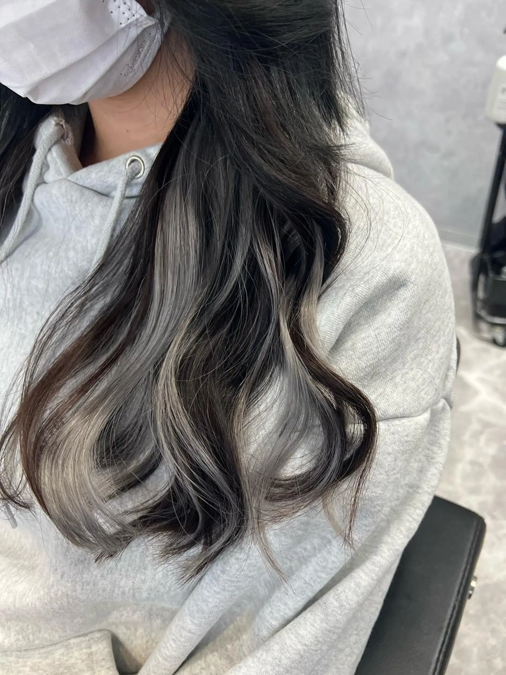 ロング カラー mimiiy梅田 中崎町ハイトーンのヘアスタイル
