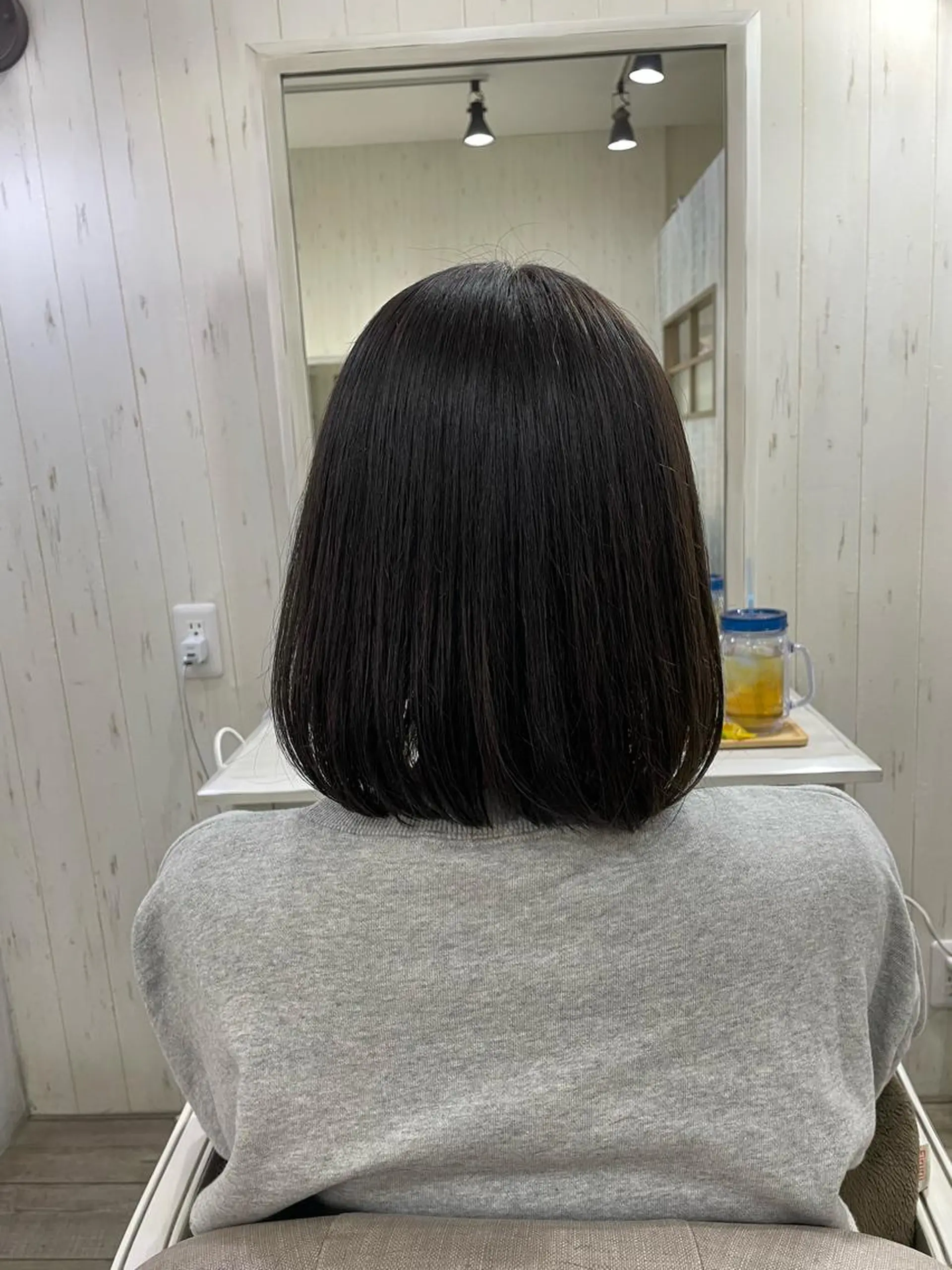 ミディアム カラー カット ヘアカラー トリートメント イシジマ タカナリのヘアスタイル