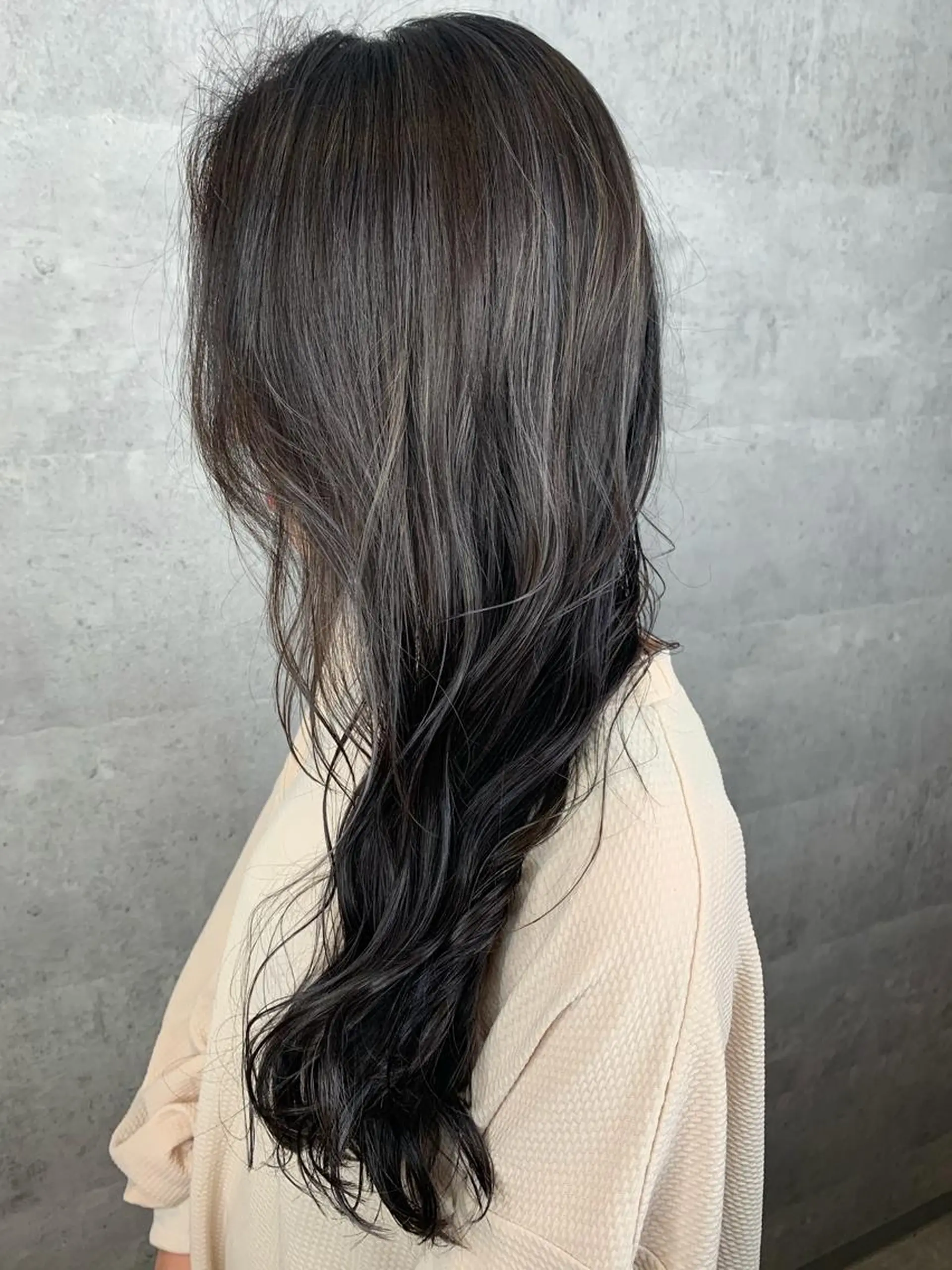 ロング _WHITE上本町店所属・_WHITE 上本町店のヘアスタイル