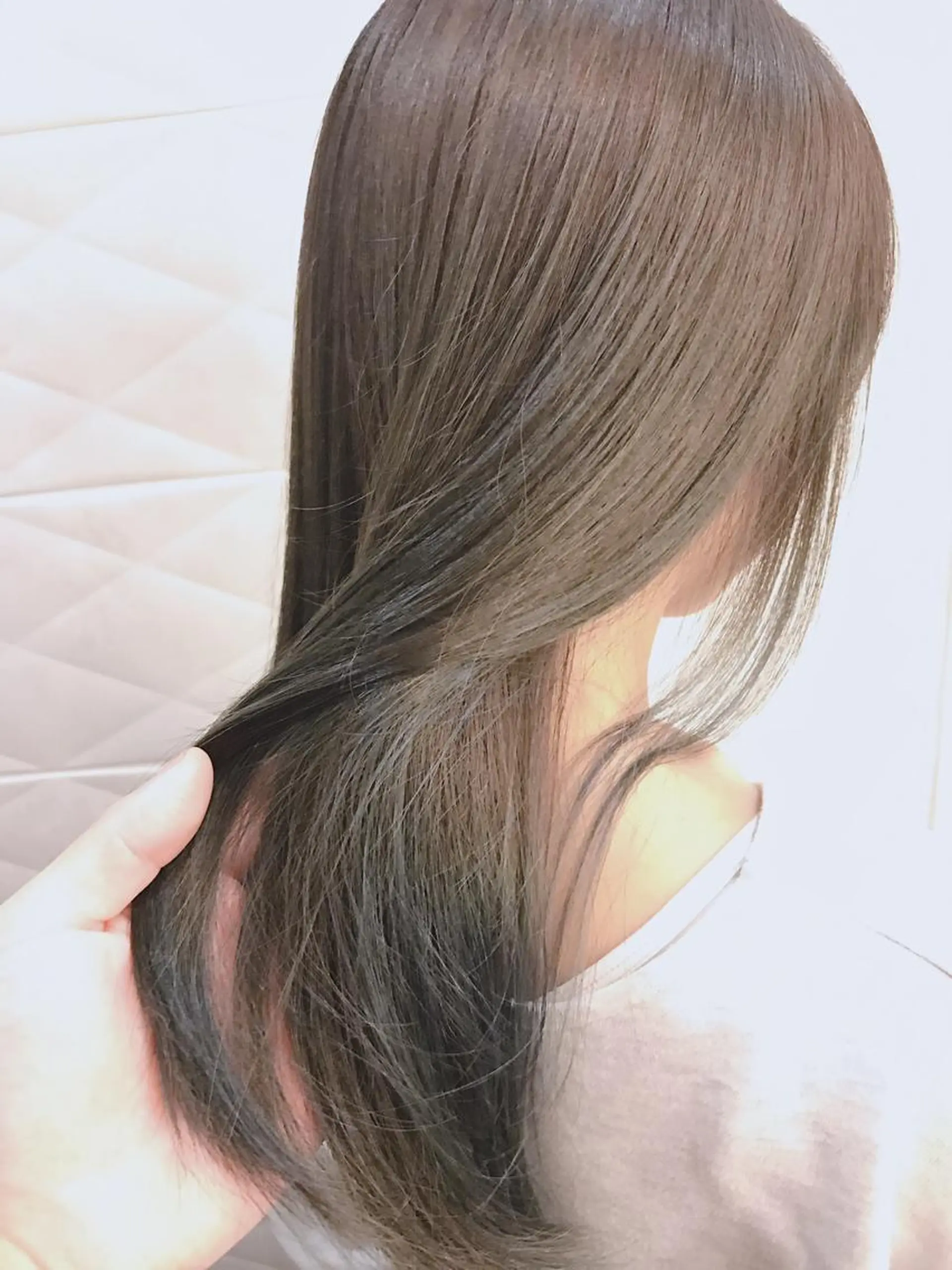 セミロング カラー カット ヘアカラー トリートメント 💗艶×髪改善カラー 特化💗AYAKIのヘアスタイル