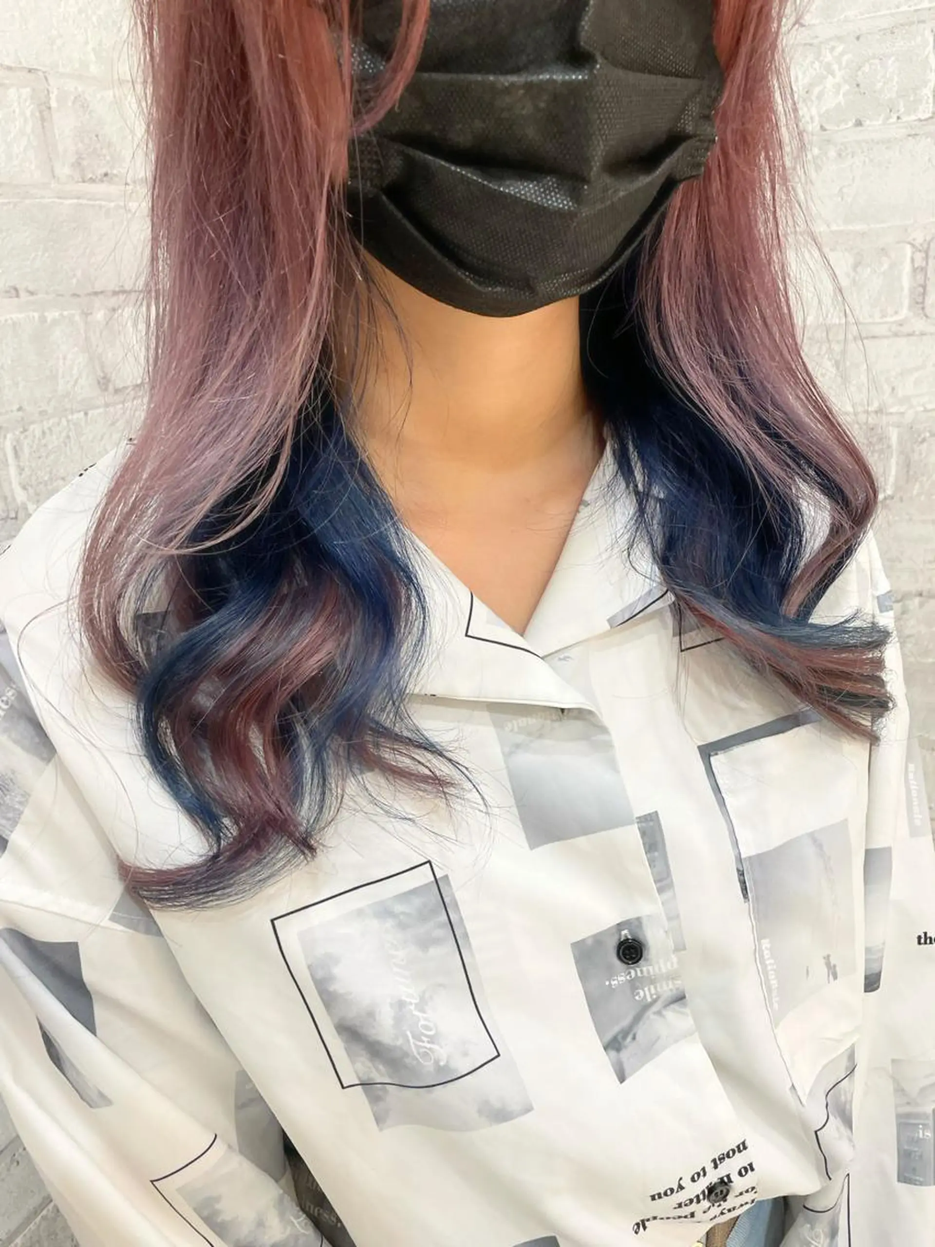 セミロング カラー ヘアアレンジ アッシュ ブリーチ ケアブリーチ イヤリングカラー インナーカラー カット ヘアカラー トリートメント 秋山 幸太のヘアスタイル