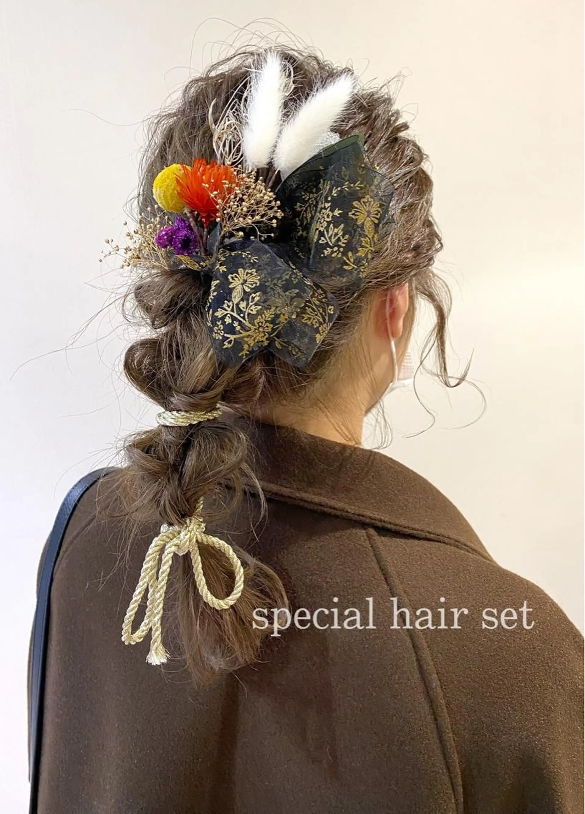 ロング カラー ヘアアレンジ 成人式 卒業式のヘアスタイル ヘアセット clomus所属・YUKA艶髪 🌸寛ぎ部屋のヘアスタイル